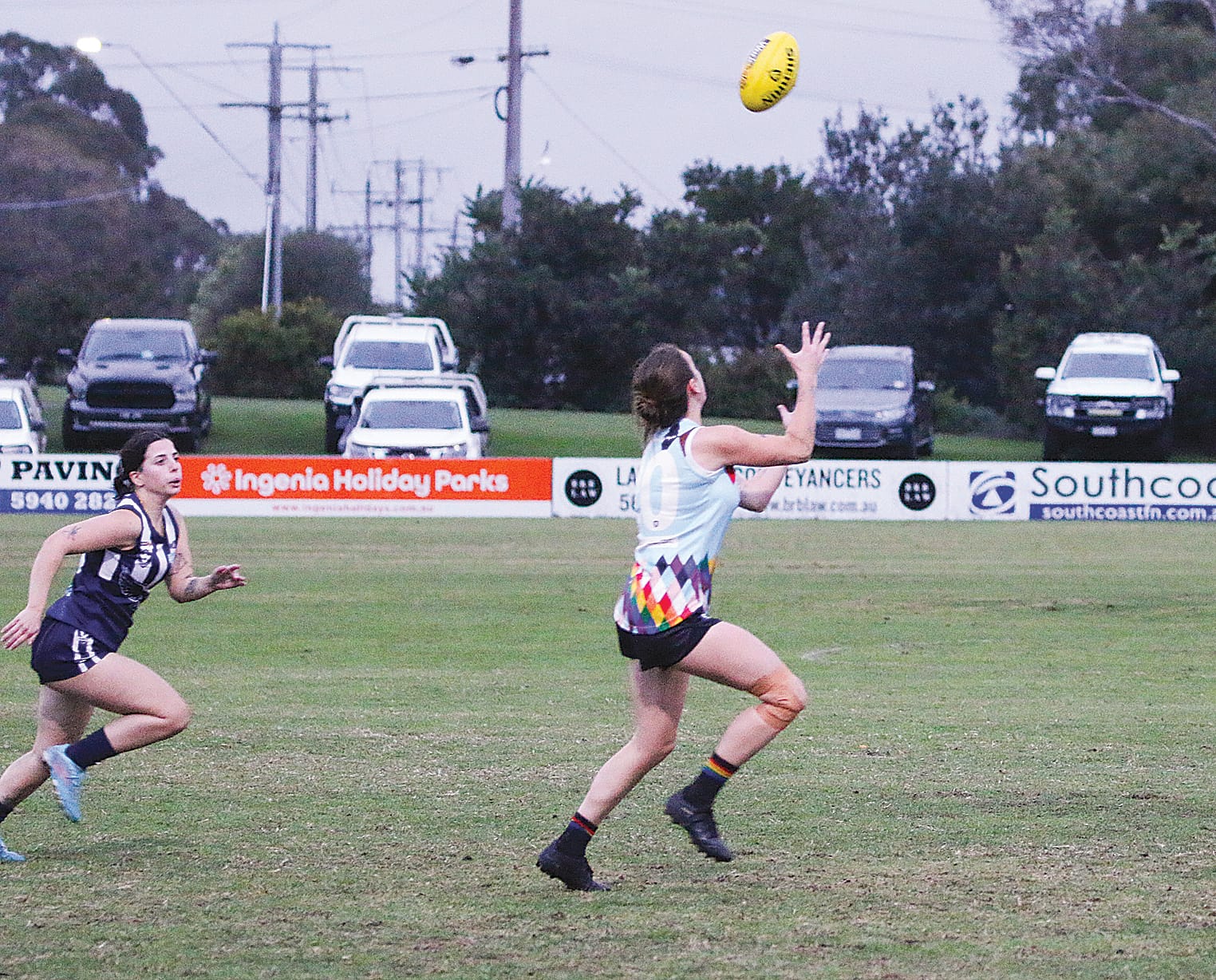 20 for Breakers takes the mark and gains ground for Inverloch. 
