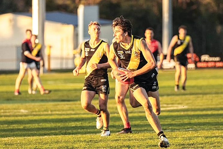 Demons dominate Tigers in 73-point blitz