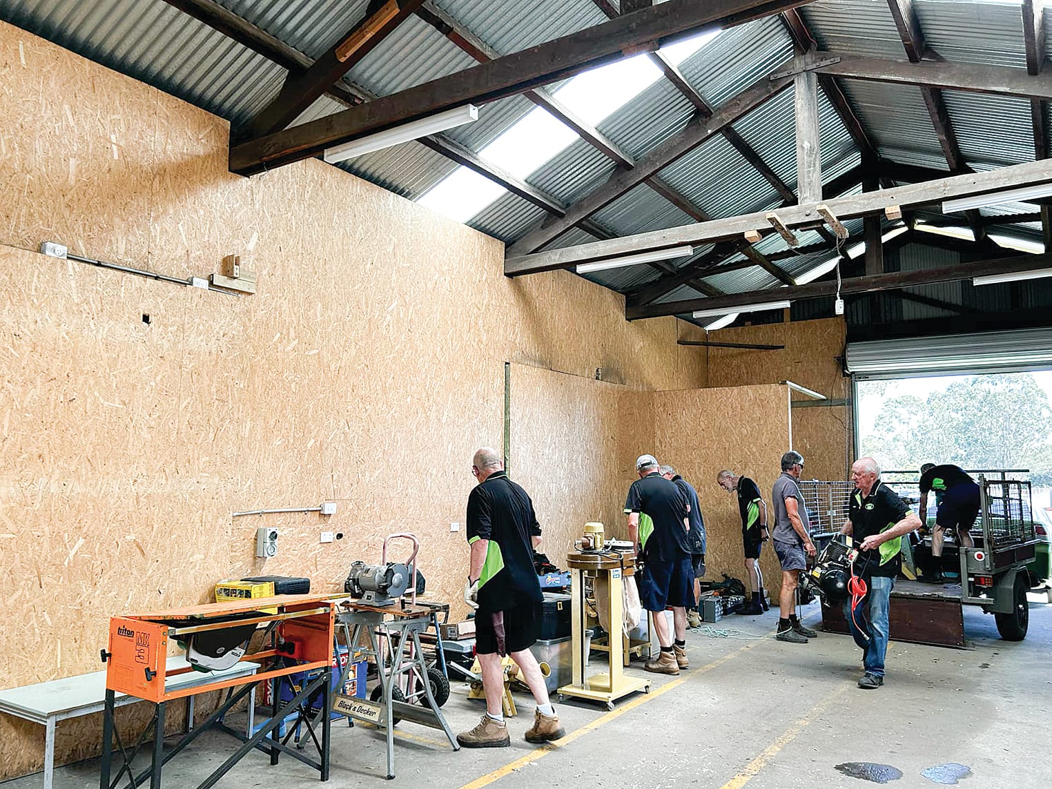 Rowville Men’s Shed delivered an impressive haul of items to the Korumburra Women’s Shed, with this some of the collection.