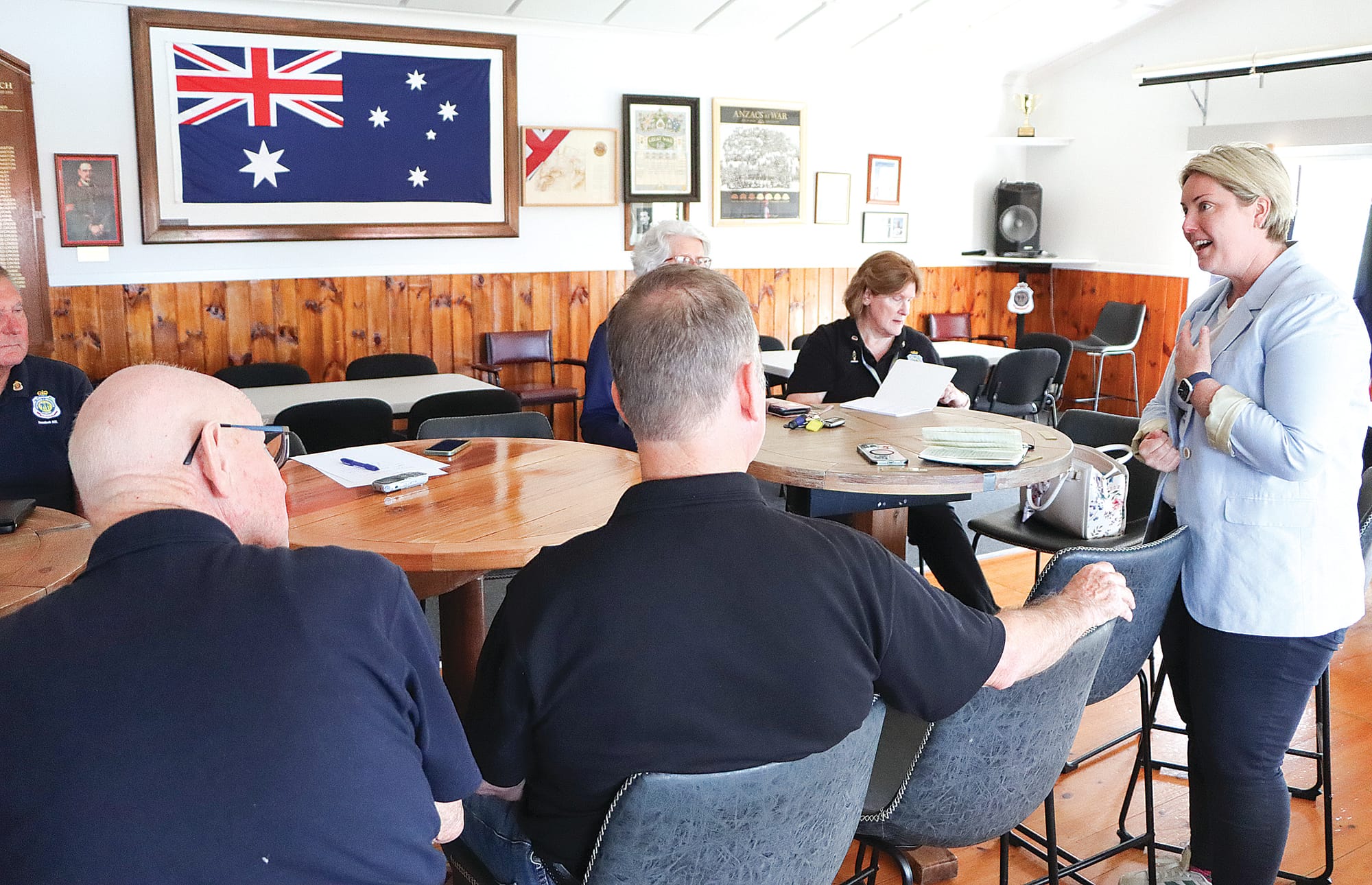 Mary Aldred engages with representatives of local RSL clubs at Inverloch RSL. A06_0425