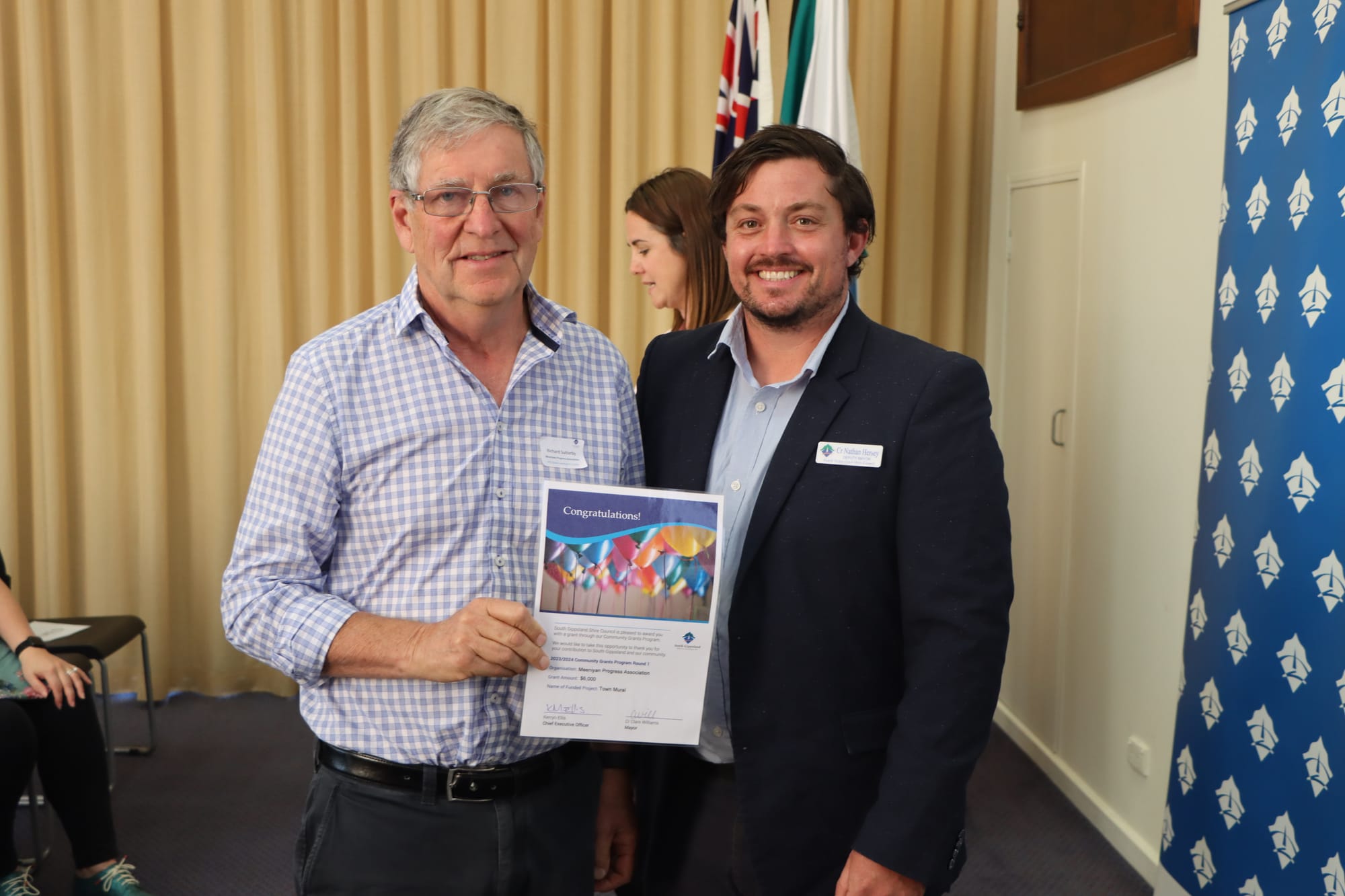 Richard Sutterby of Meeniyan Progress Association with Cr Nathan Hersey.