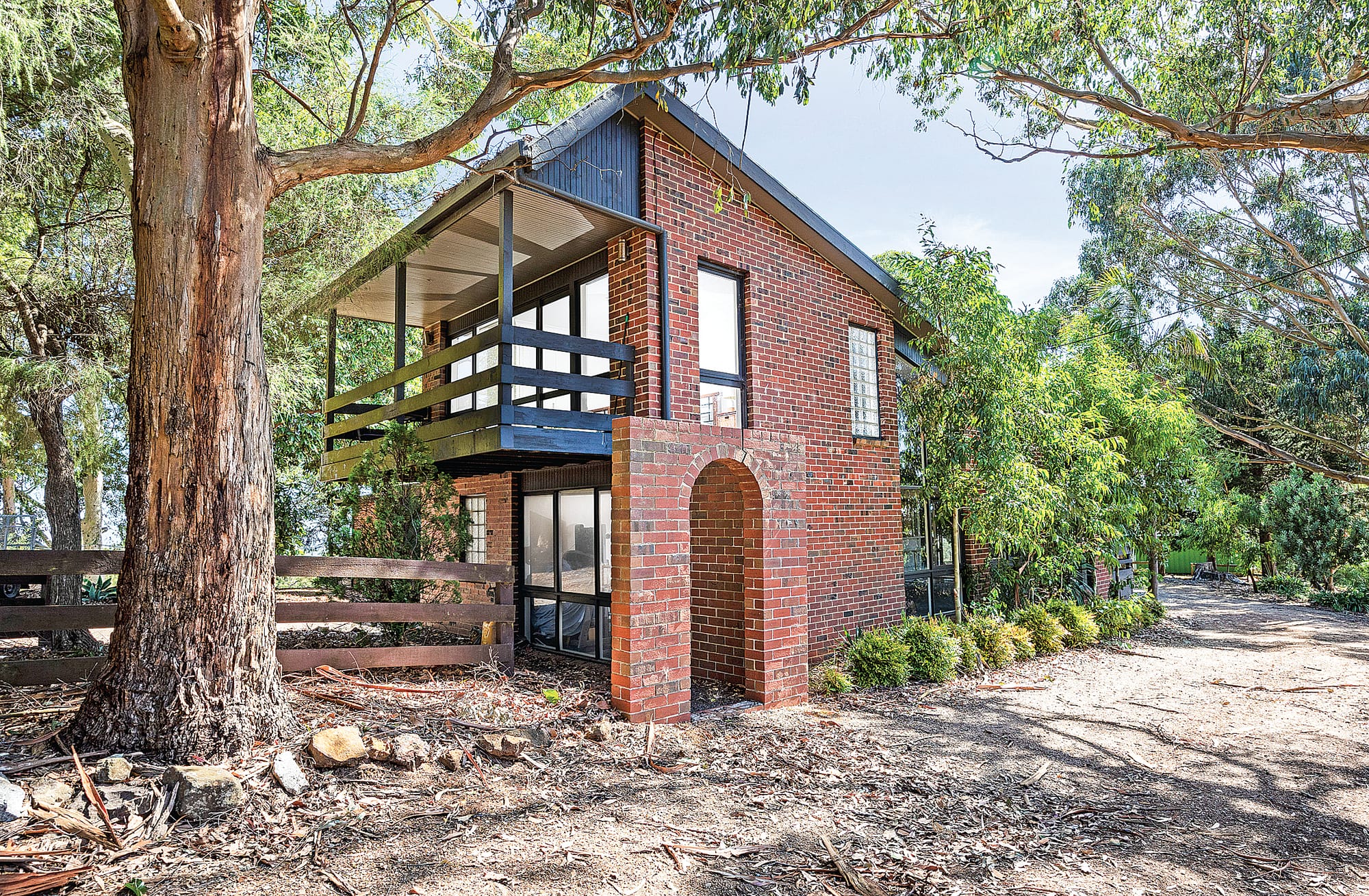 Ride into paradise - gorgeous 80 acre lifestyle property