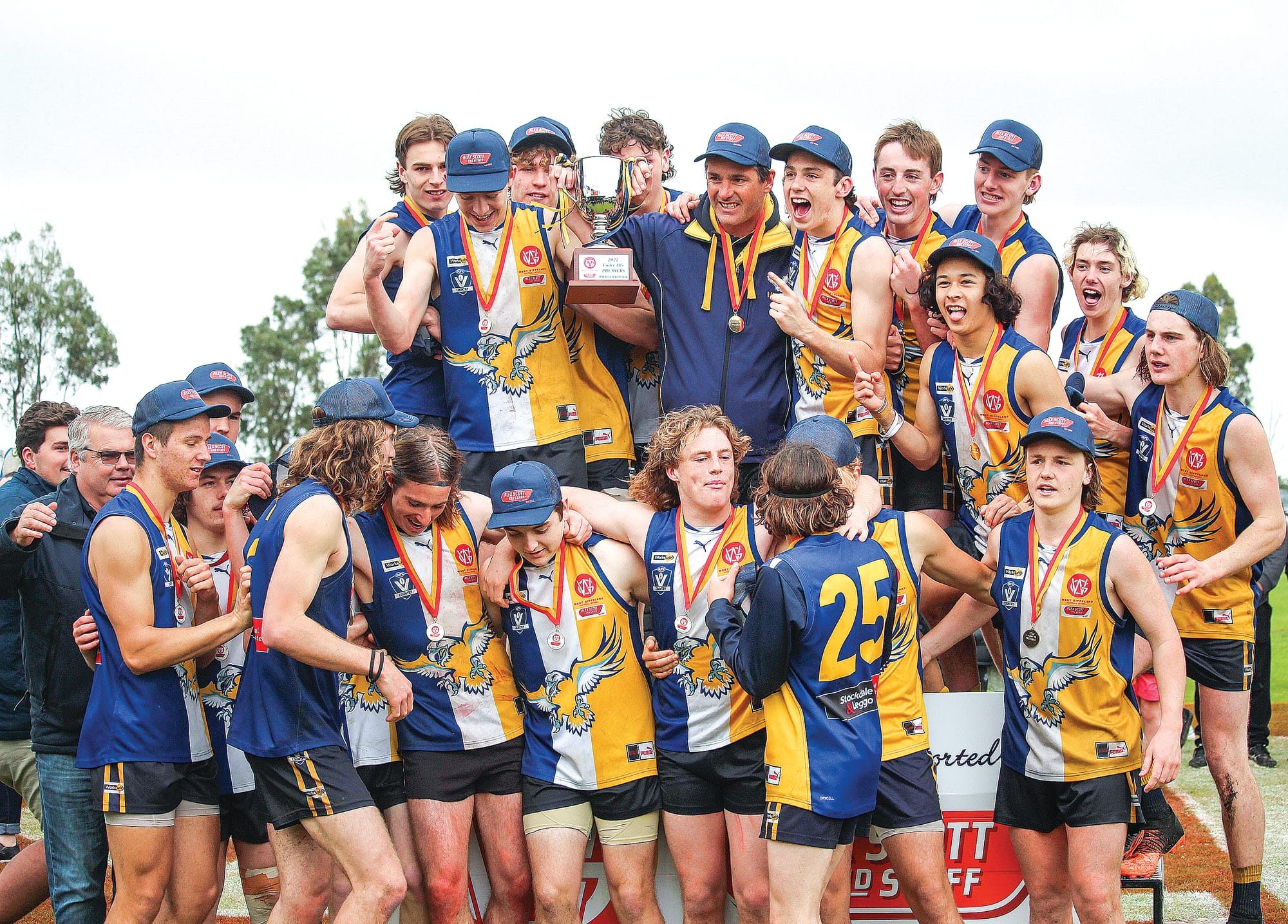 The Sea Eagles celebrate their WGFNC thirds premiership. B03_3722