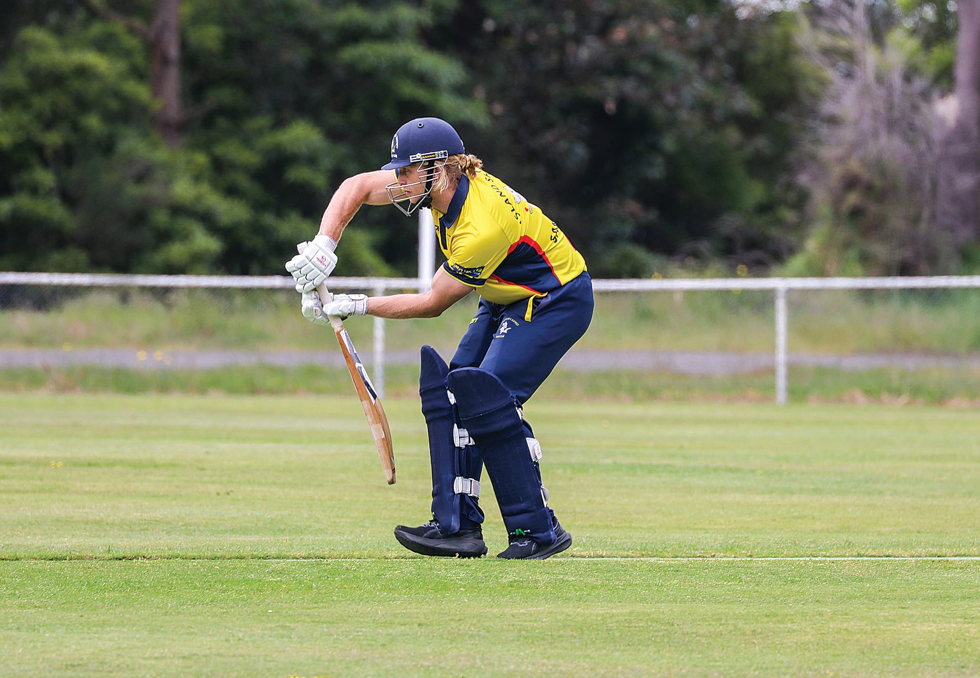 Island’s Lachlan Cleeland shows good technique. z27_4523