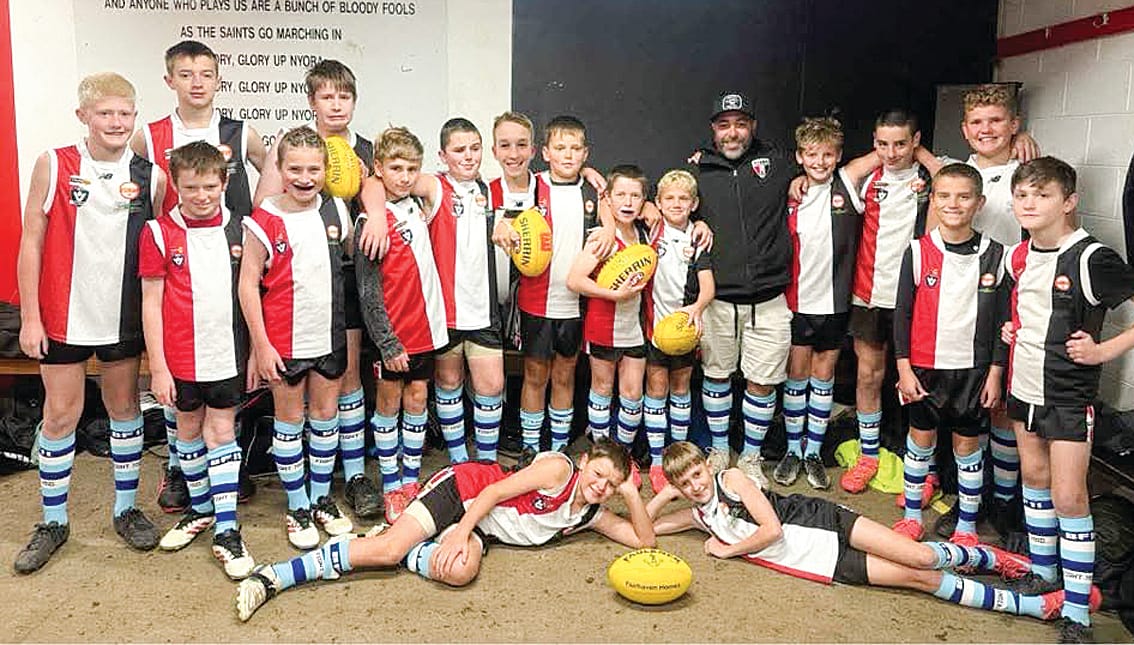 Under 10 mixed team Nyora Junior Footy Club.