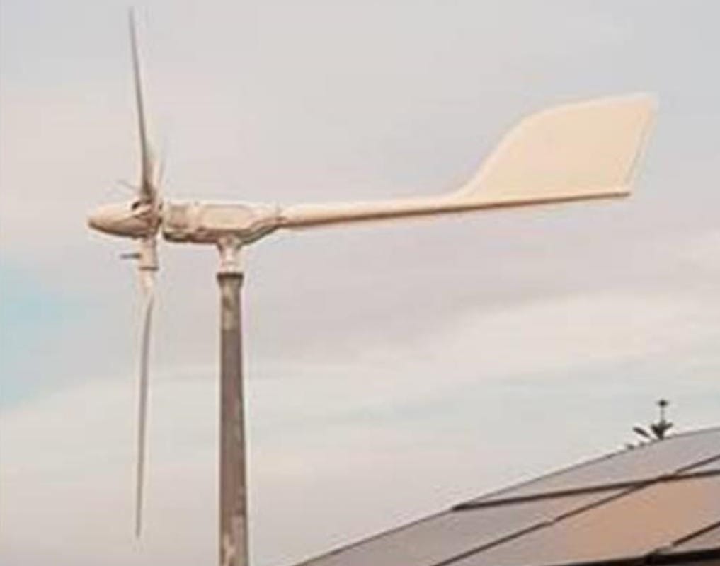 Surf Beach turbine 'undesirable aesthetic' says council