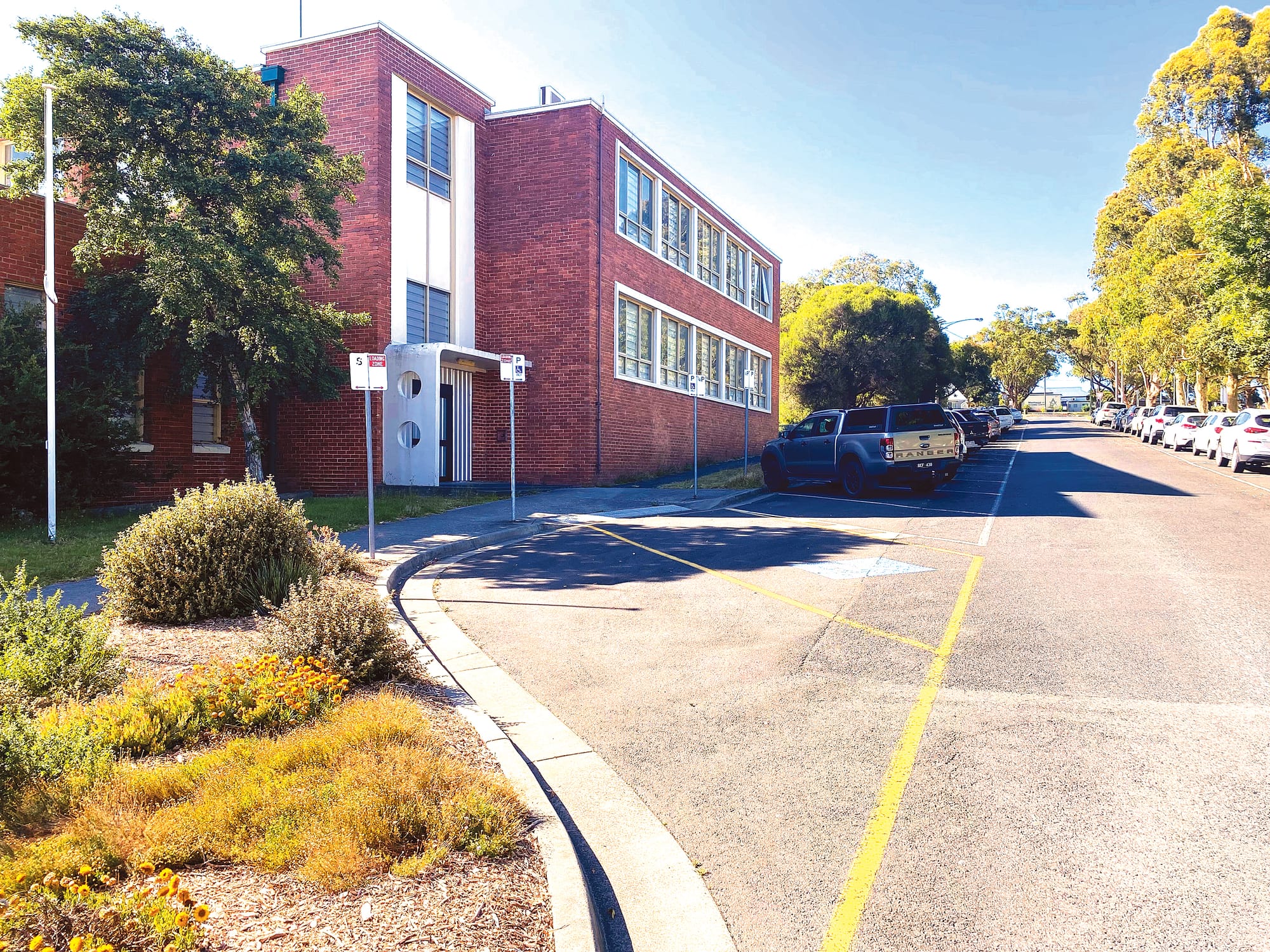 Sense of urgency needed with old school site