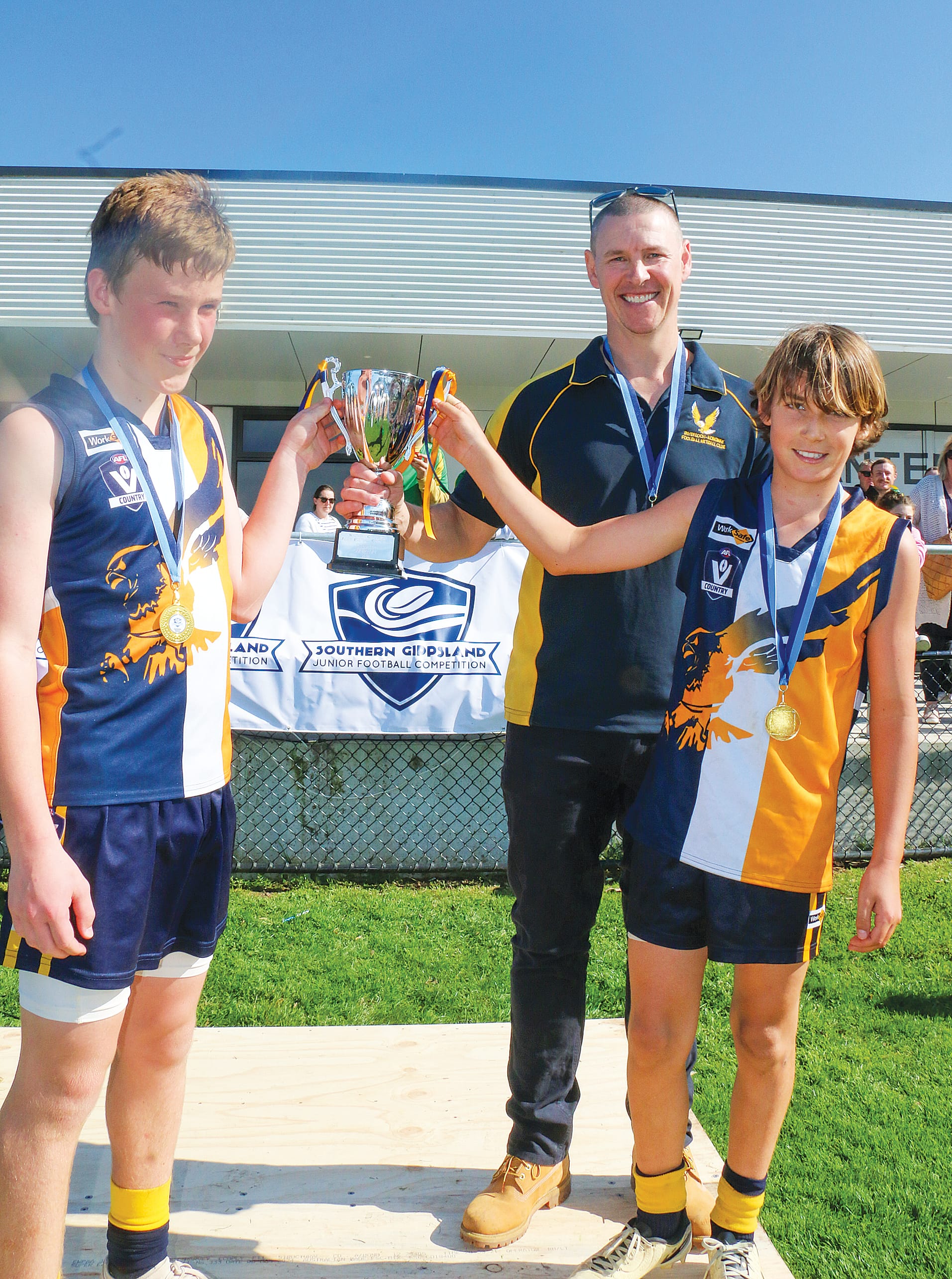 Inverloch-Kongwak accepts the U12 mixed premiership cup.