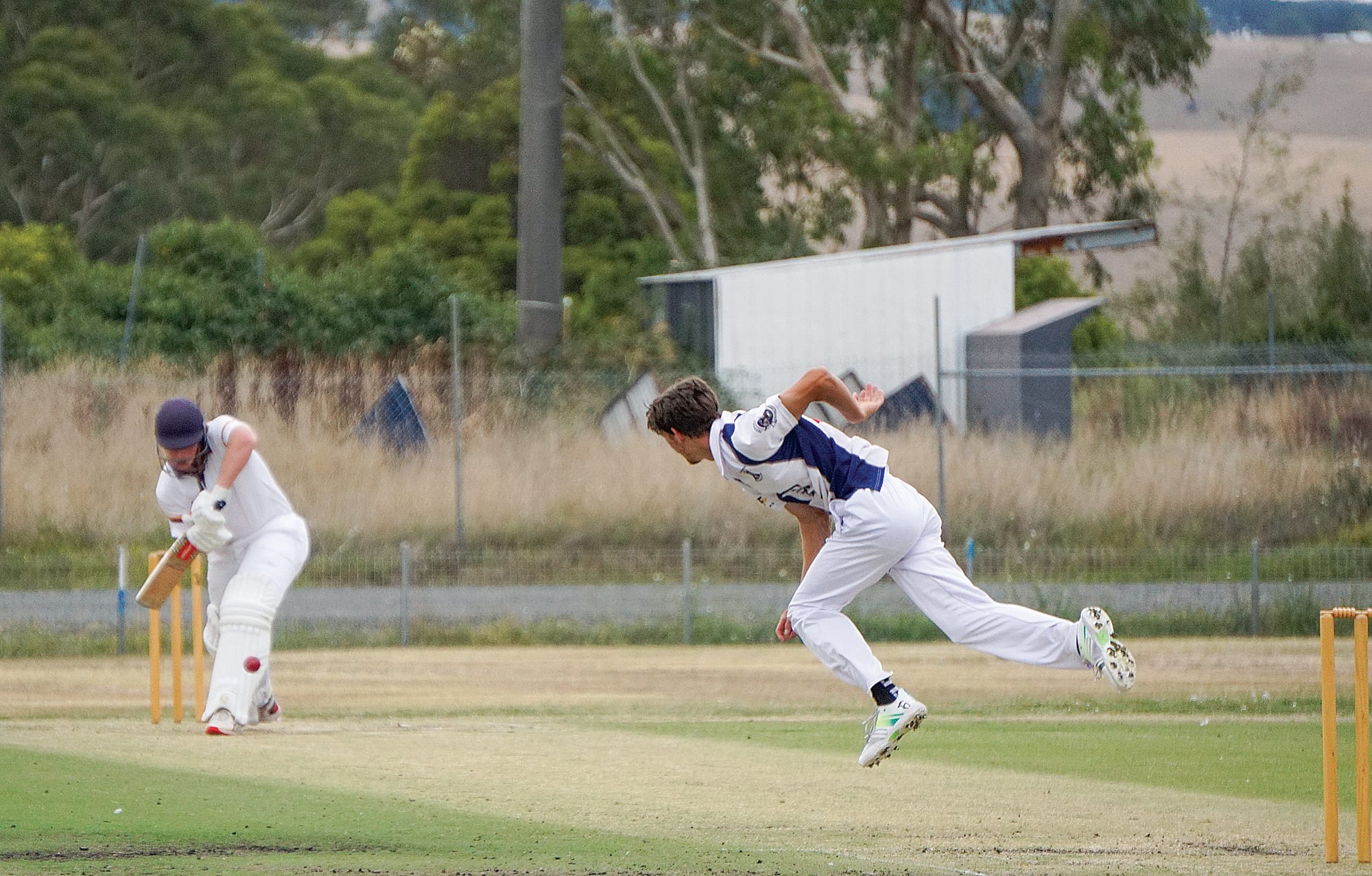 Korumburra’s Liam Dole sends it down. Ns55_1125
