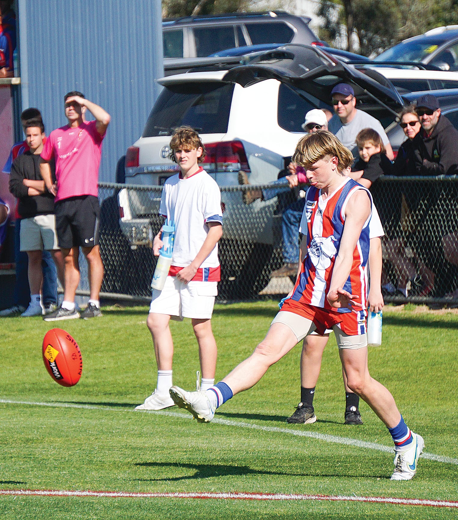 Bailey&nbsp;Hennessy launches from the sideline. Ns043823