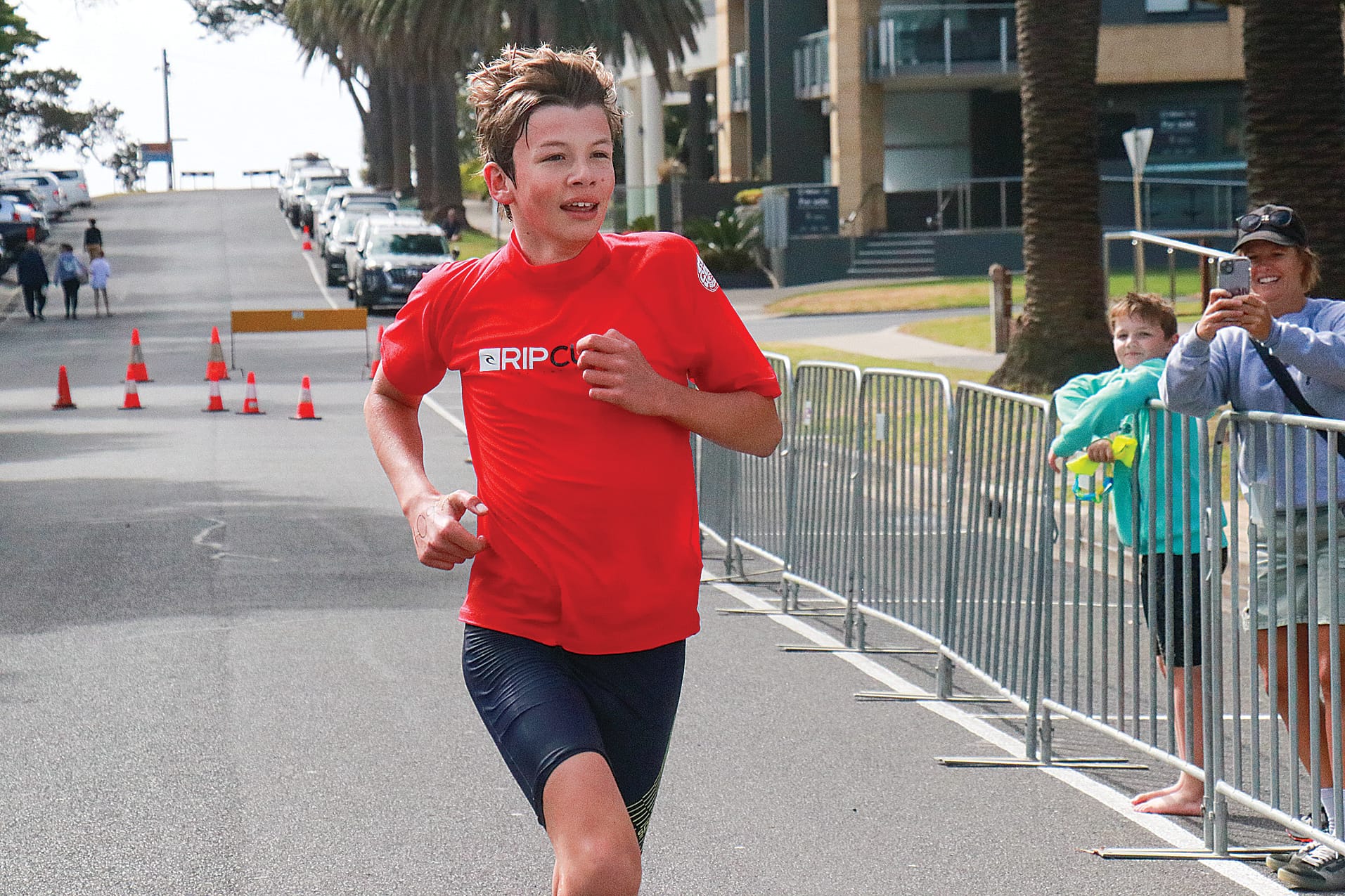 Frankie Heyes ran through in second place for the Under 7’s Penguin Dash. Z30_1024