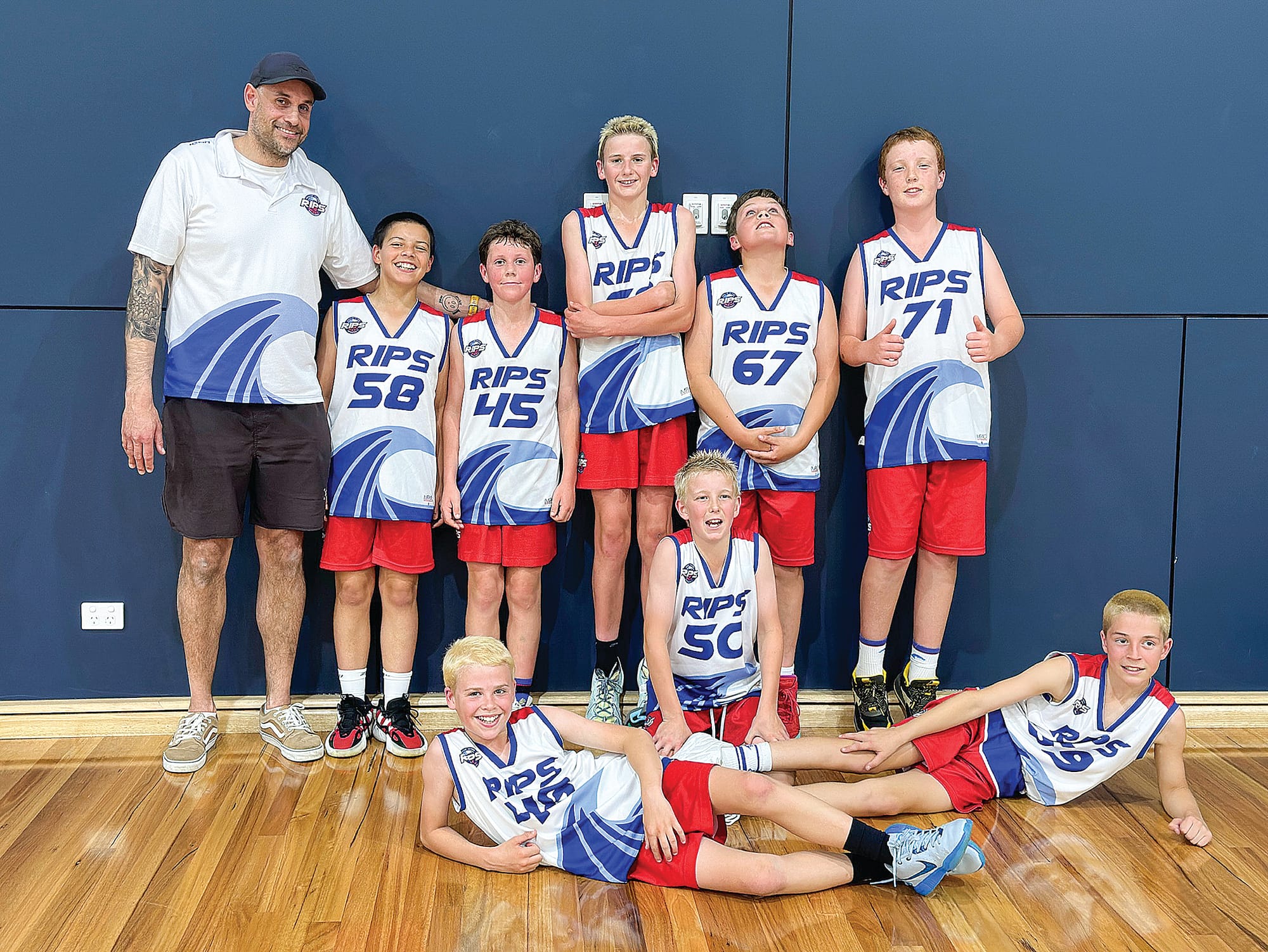 Phillip Island had a close win of 6 points against Traralgon on Saturday at the Korumburra Wildcats Junior Tournaments. ob19_4324