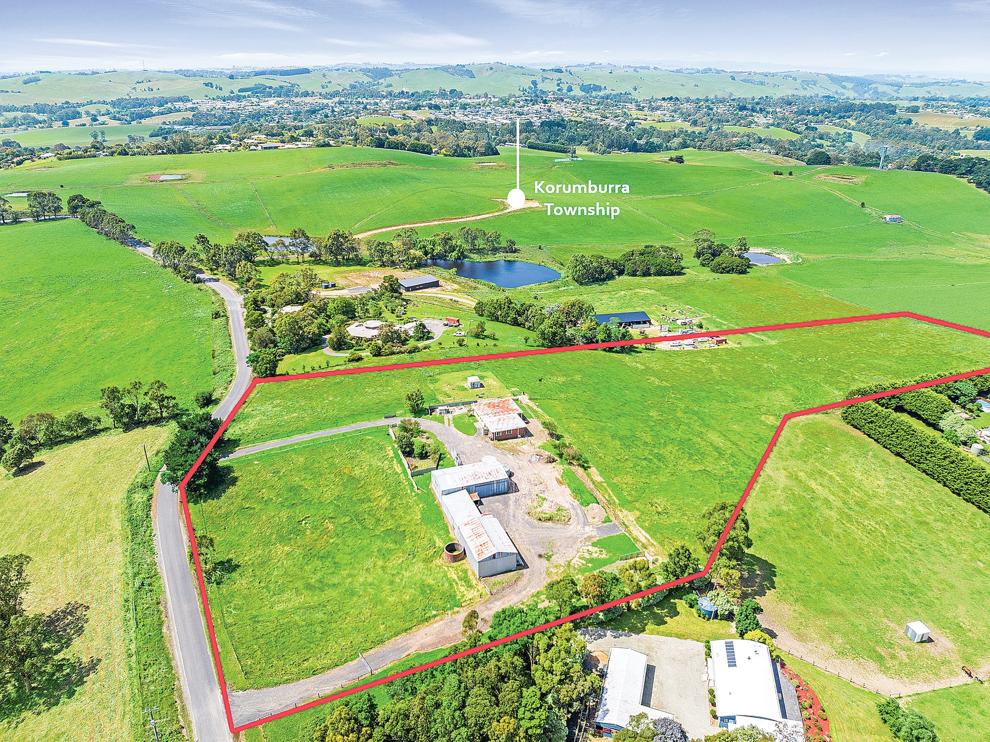 “Clancys Lookout” scenic views on 10 acres