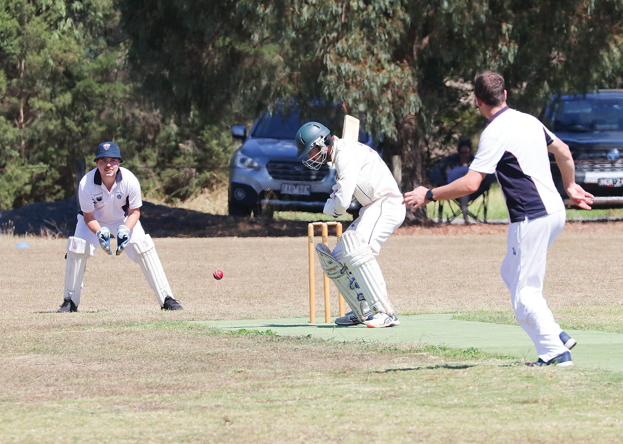 Kai Allison leaves a wide one from Callum McCaughan. He finished with 34 before being caught by Anthony Dyke. W07_1025