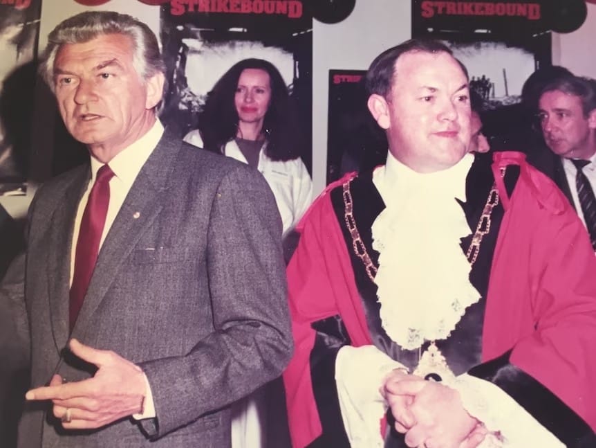 Mayor's chains: Now the report to police is missing