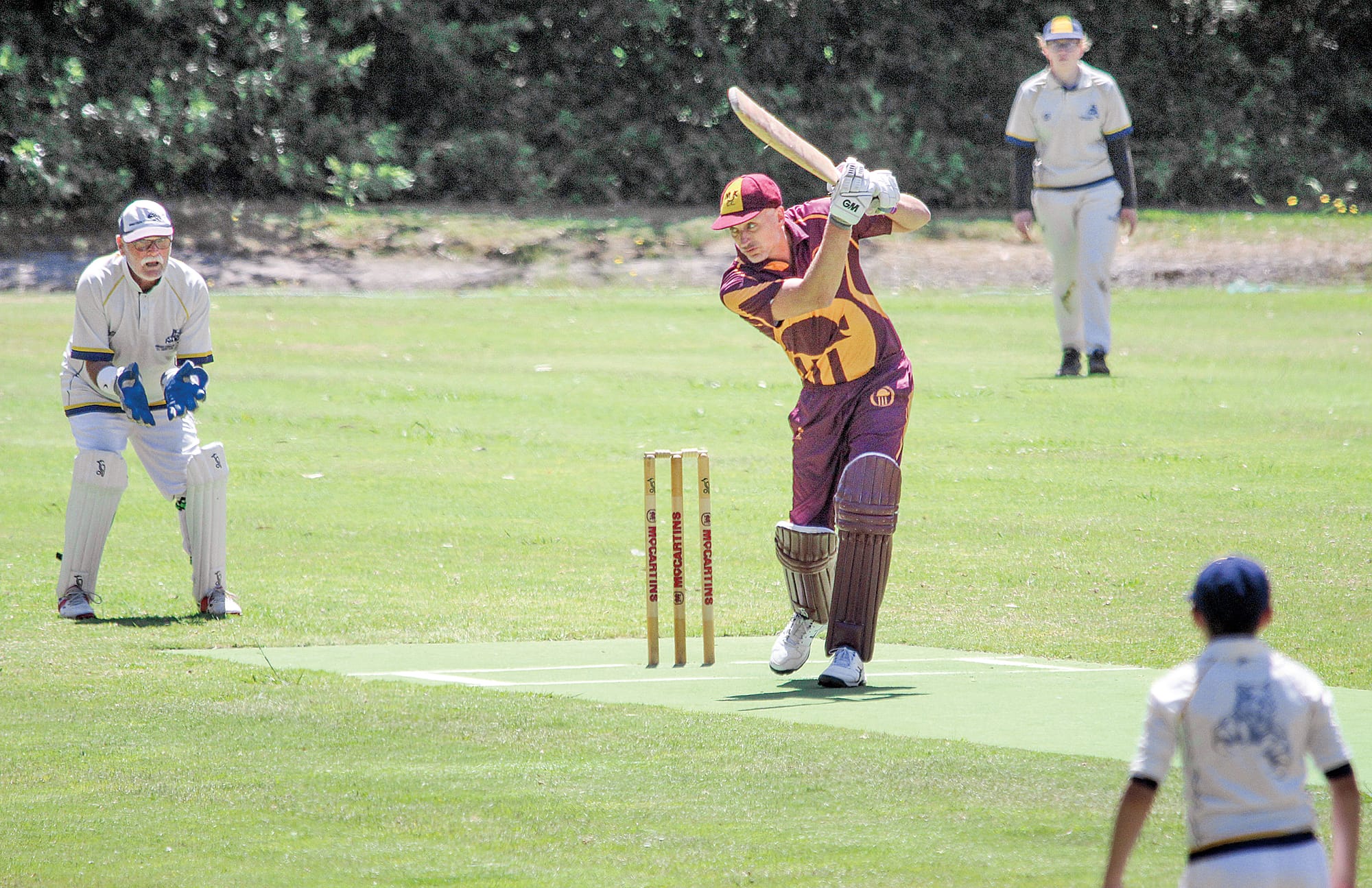 Cobras hold off Stingrays