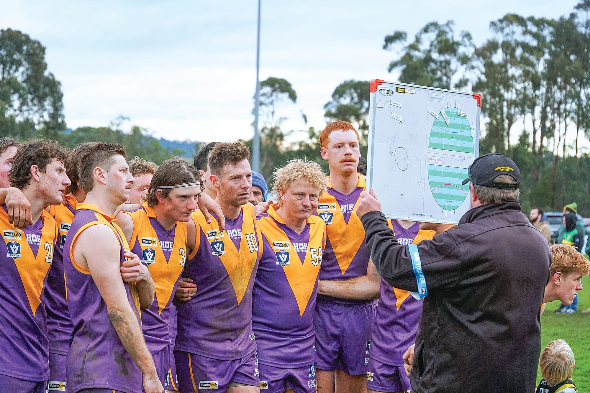 Tigers retain sixth place despite home loss to Hillsmen