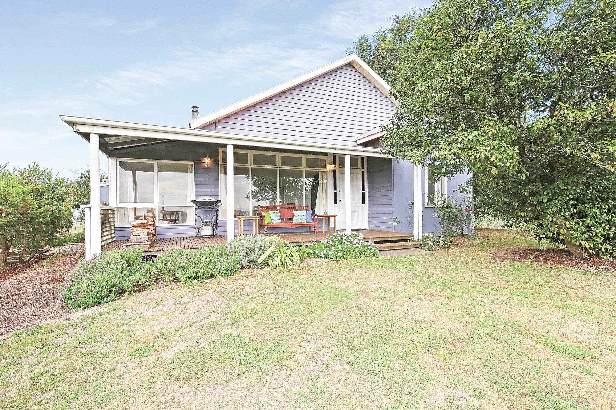 Charming home with stunning rural views!
