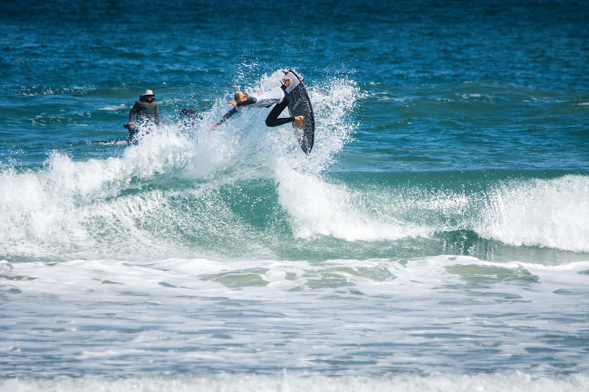 Mitchell surfed a 7.57 and a 7.77 to win his final, on surfing against Darcy Dwyer. Photo Credit: Jacques Kelly / Surfing Victoria