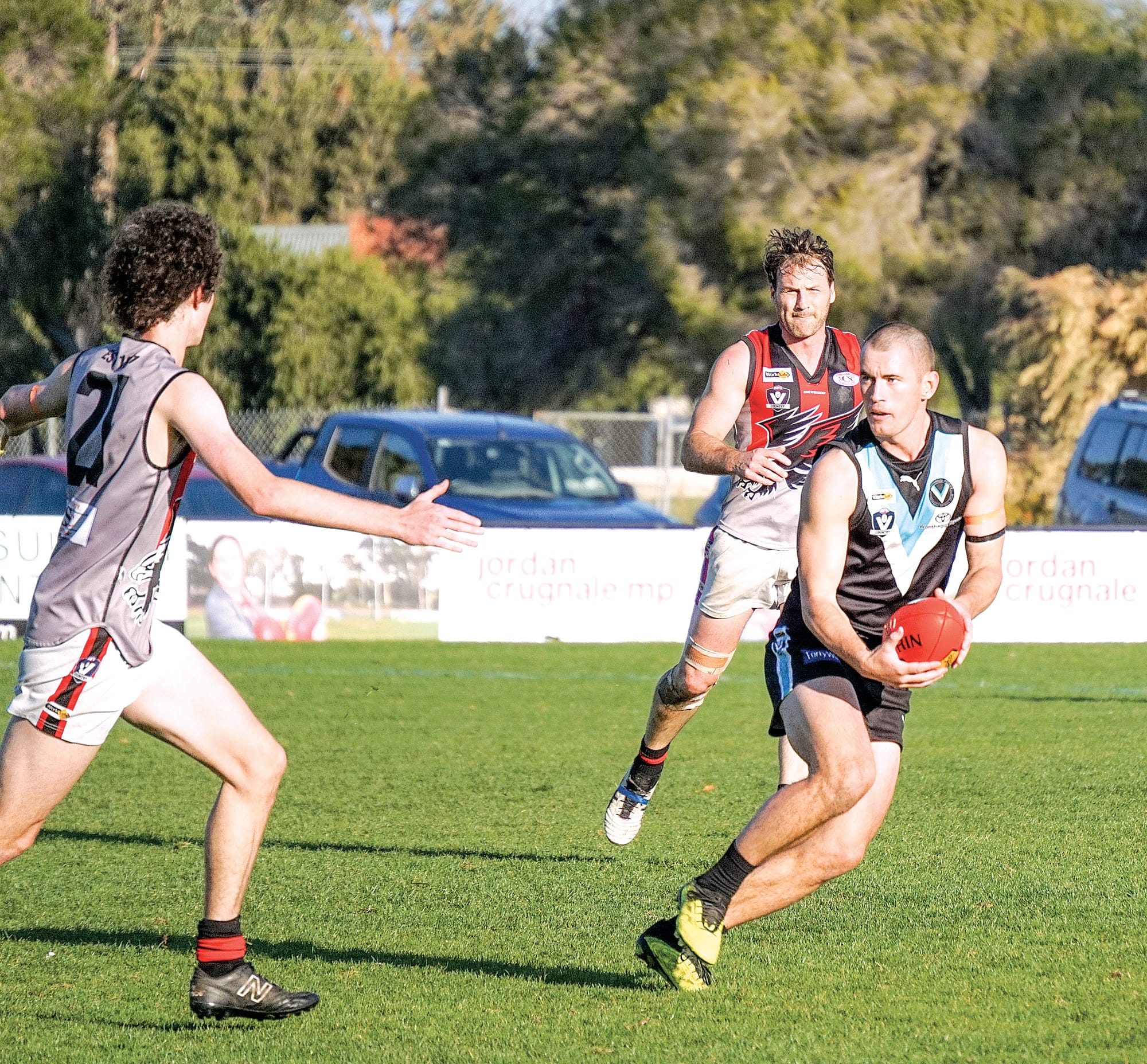 Kaj&nbsp;Patterson looks for an opening. Ns13_2526