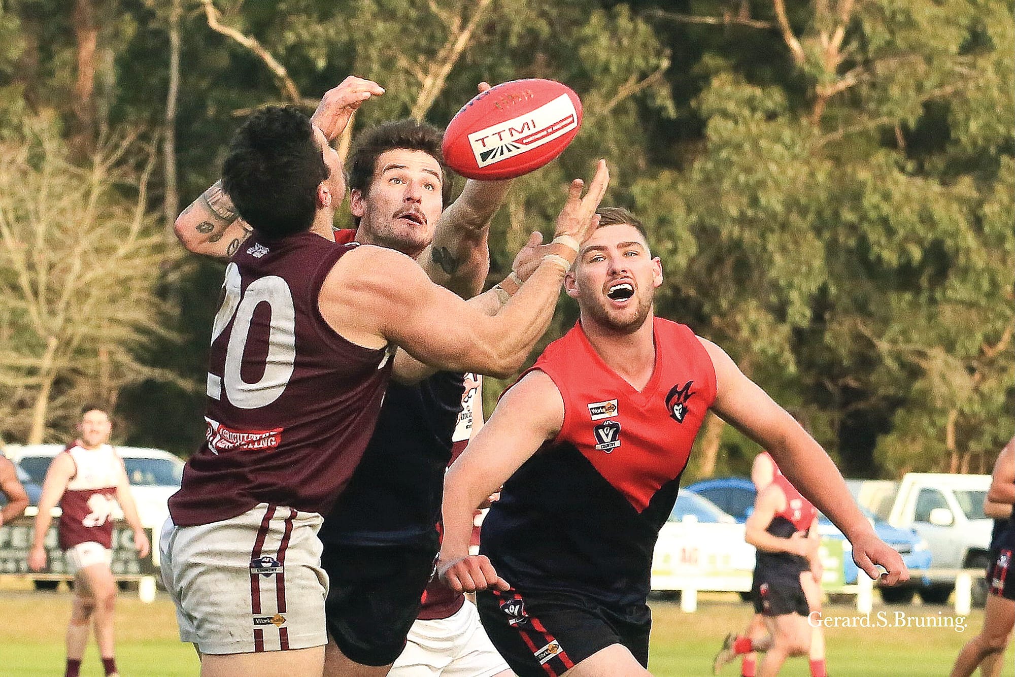 Kael Bergles prepares to grab the footy for Stony Creek. Photo: G.S. Bruning.