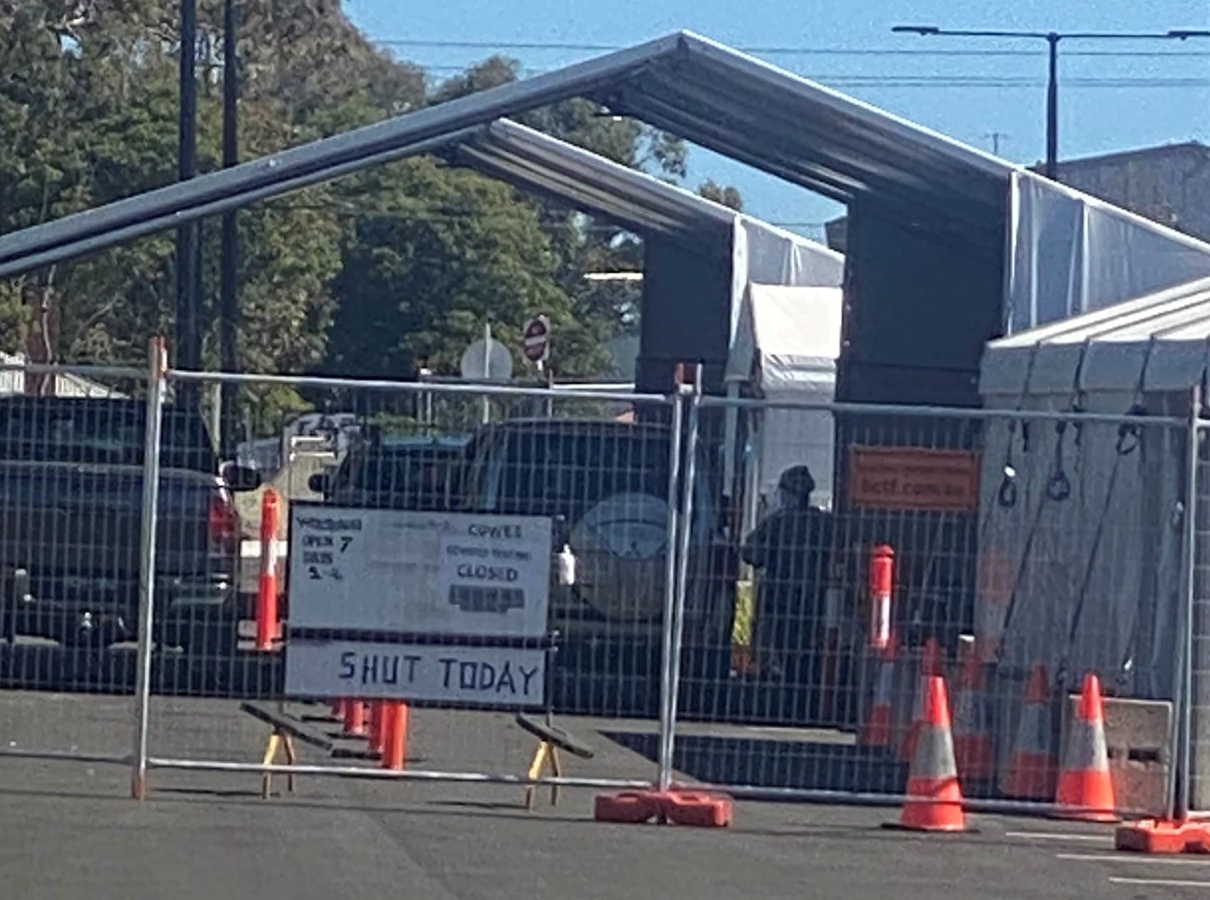 Shock closure of Island's COVID testing centre