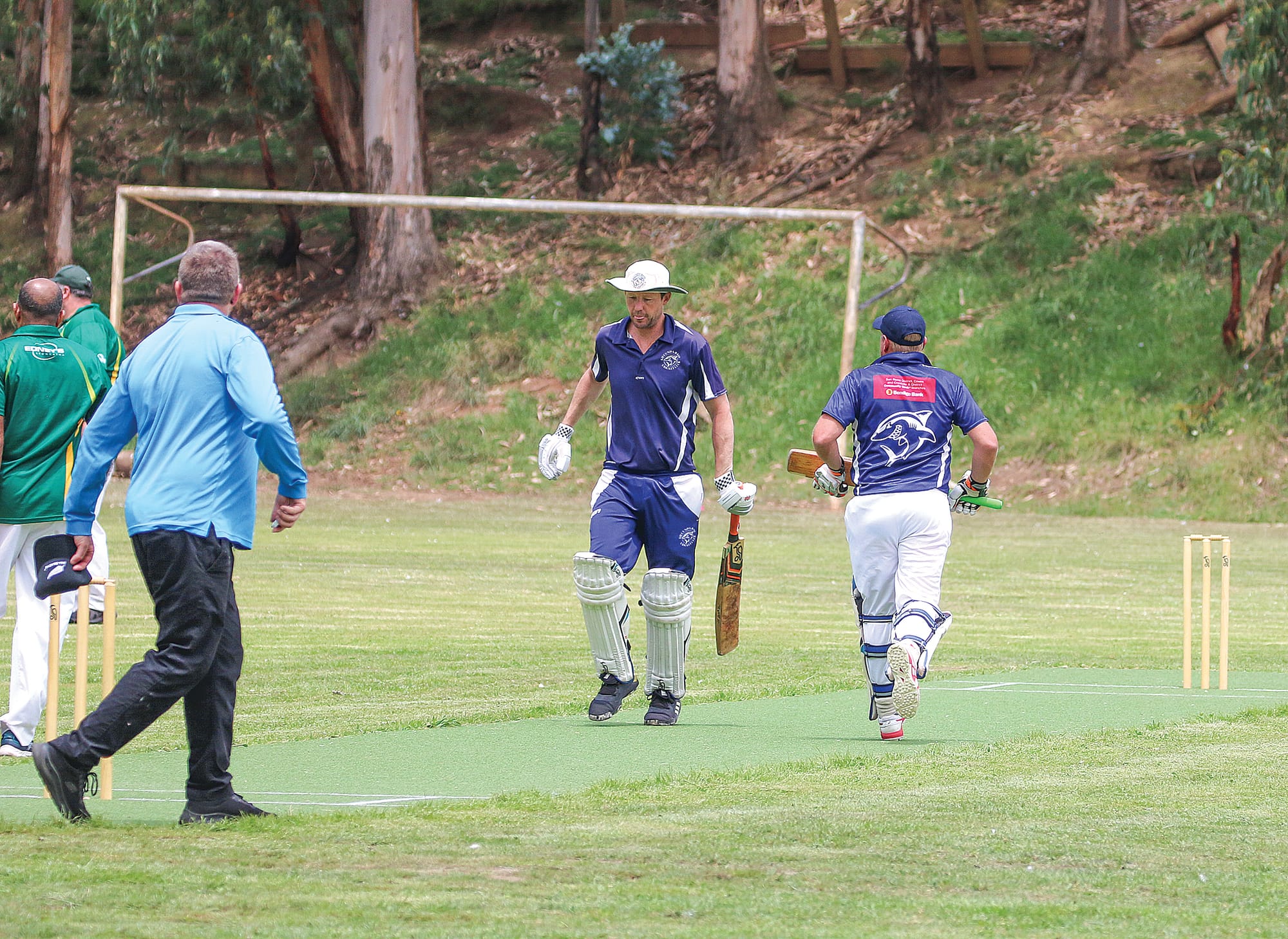 Miller and Leman from Kilcunda–Bass C1, make a couple of runs adding to their final score of 2/262. ob46_5124
