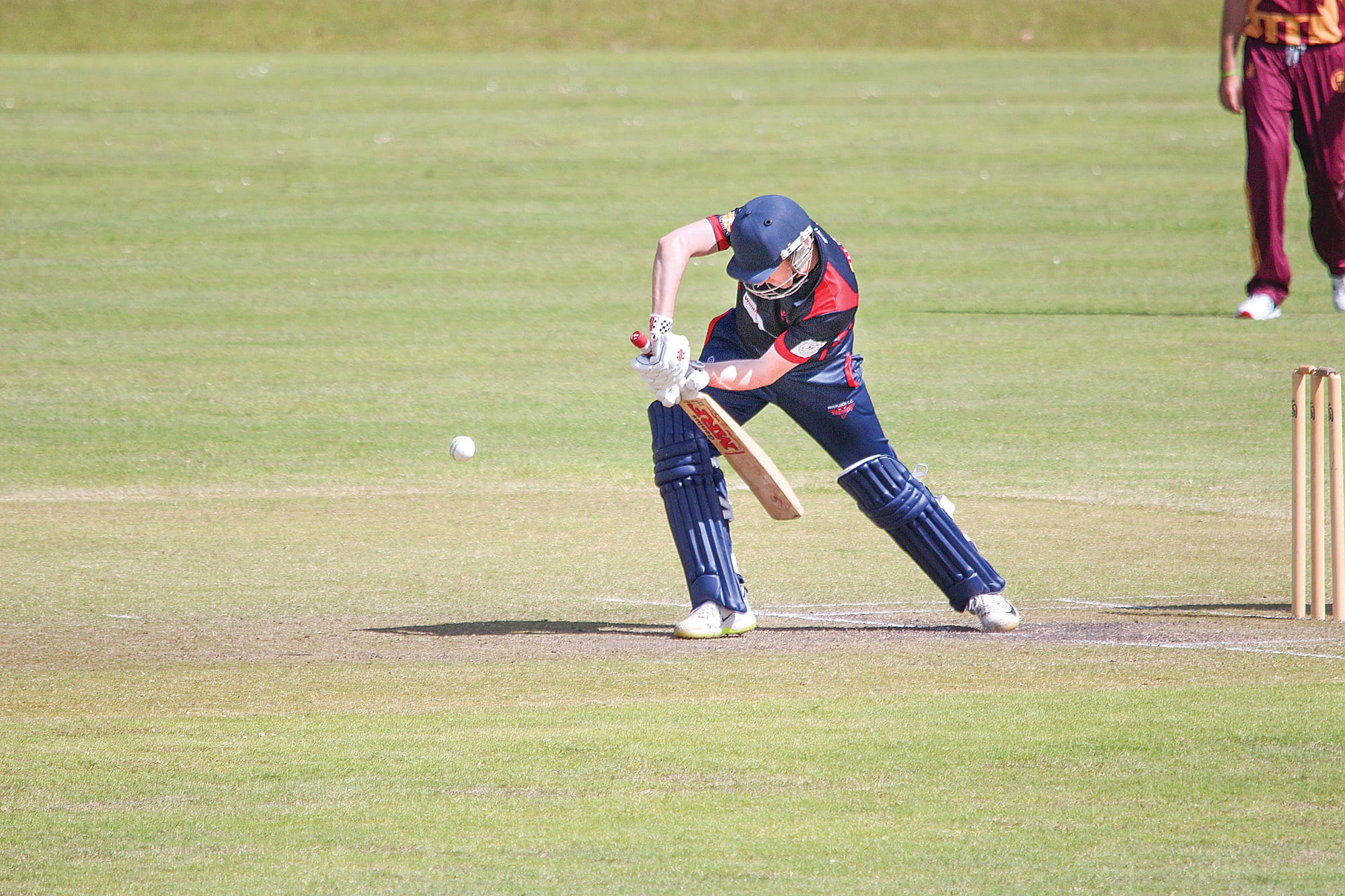 Stingrays all rounder Andrew Donohue plays a strong defensive stroke in his side’s win over OMK. B05_5122