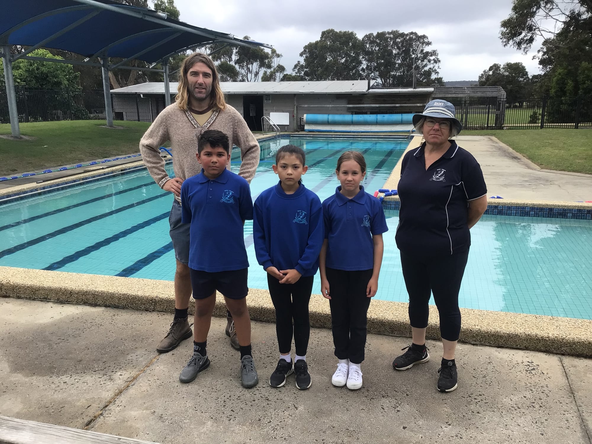 Thieves steal school pump