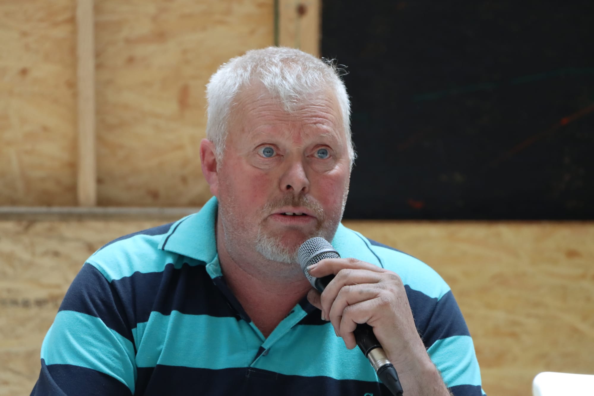 South Gippsland Action Group president David Amor chaired Wednesday’s meeting called in relation to proposed South Gippsland Shire local laws, but opened the floor for people to comment on any grievances.