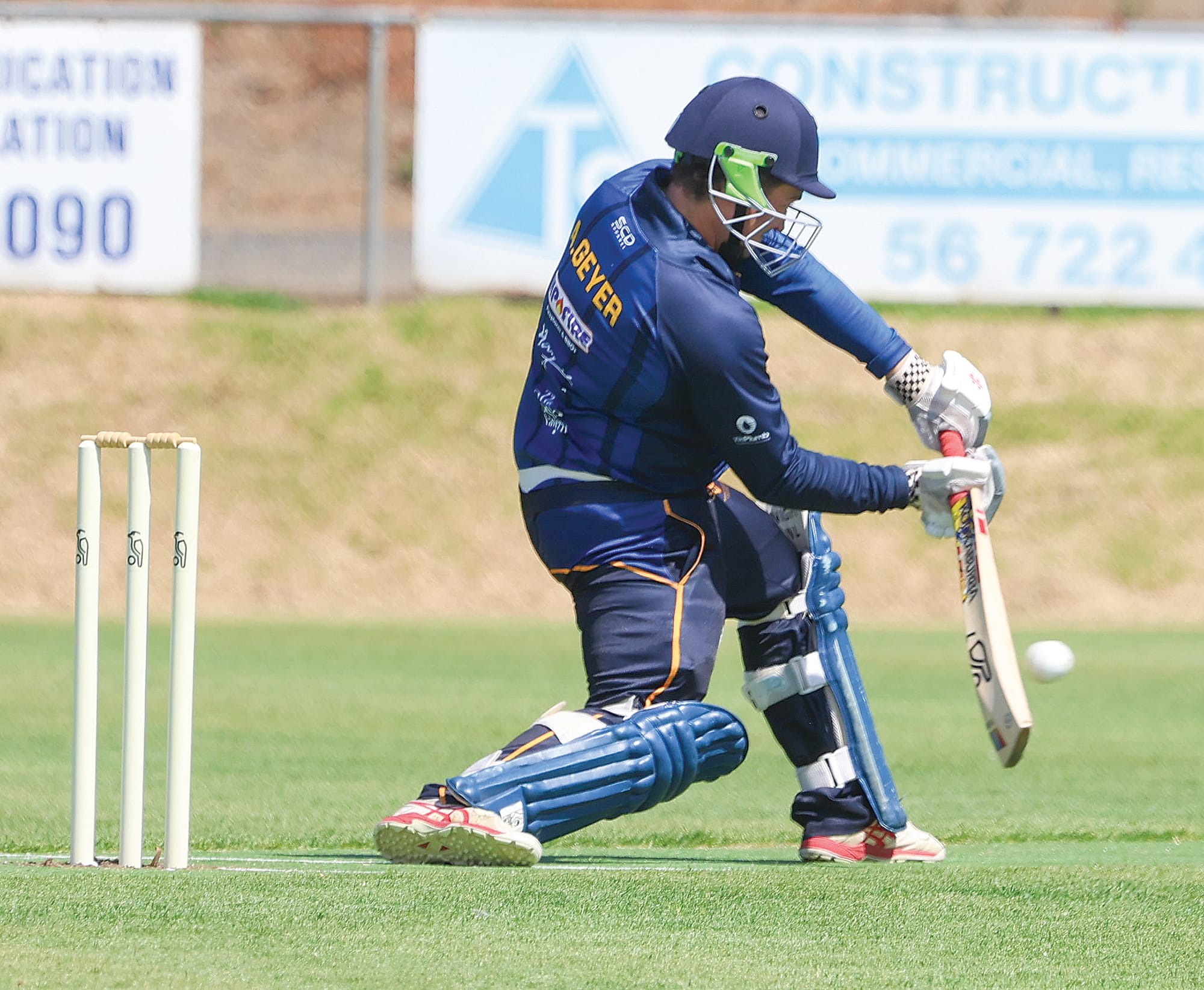 Wonthaggi opening batsman Alex Geyer played his role to perfection, scoring 31 not out during an impressive chase by Club against Phillip Island on Saturday in A Grade Division 1.