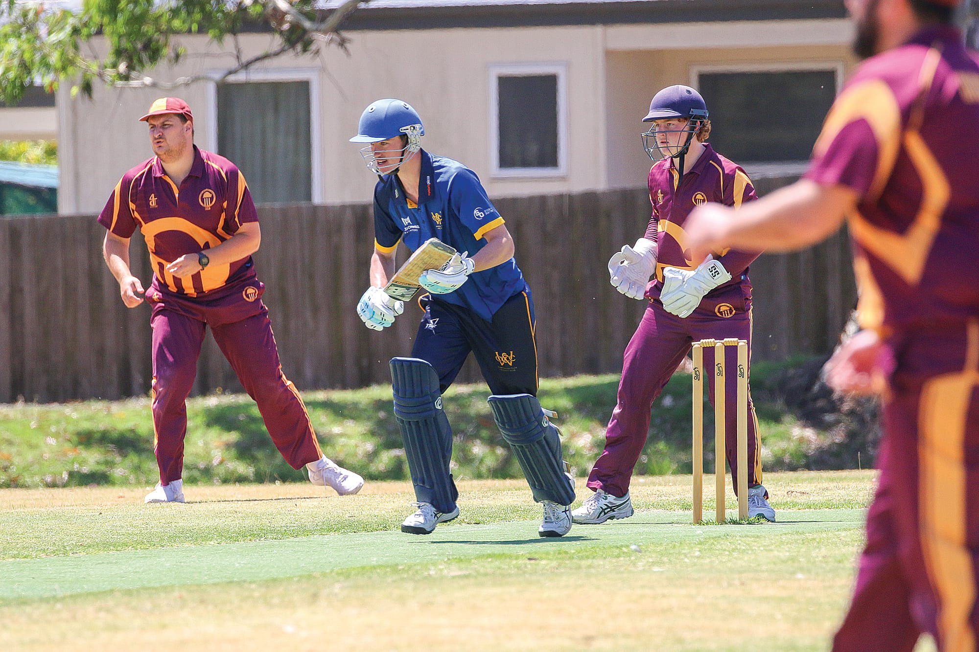 Jai Williamson takes off, making a couple more runs for Wonthaggi. ob19_0325