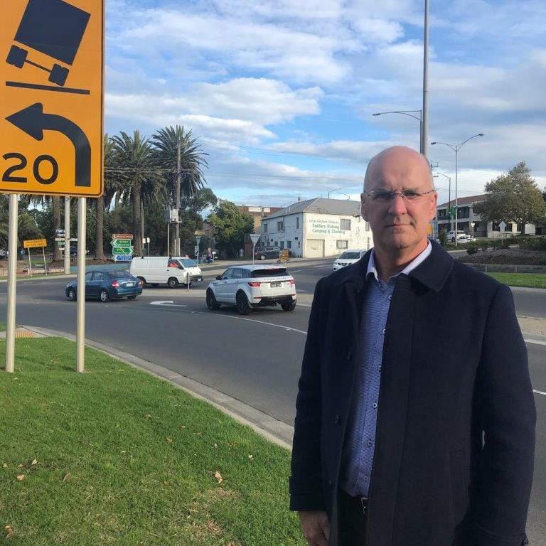 Gippsland South MP Danny O’Brien has taken a personal interest in Leongatha’s ‘Kamikaze Corner’, making it a key State Government election issue locally. He tabled more signatures on a petition calling for action in State Parliament in the past week.