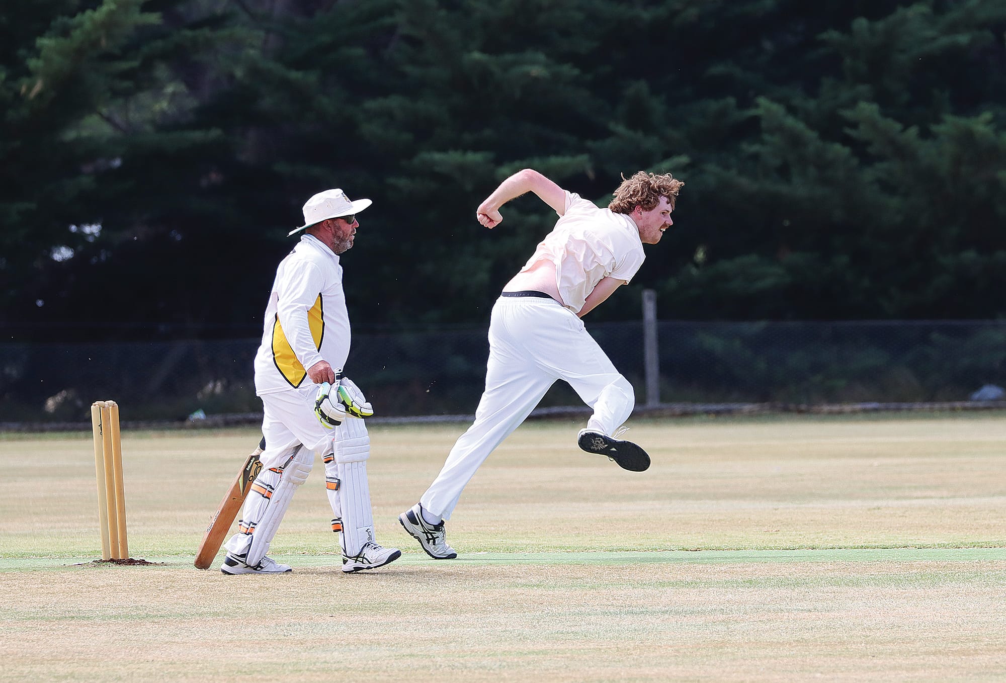 Lucas Anderson delivers for Imperials, snavelling 1/34 off just over eight overs in the B2 game against Foster. A26_0825
