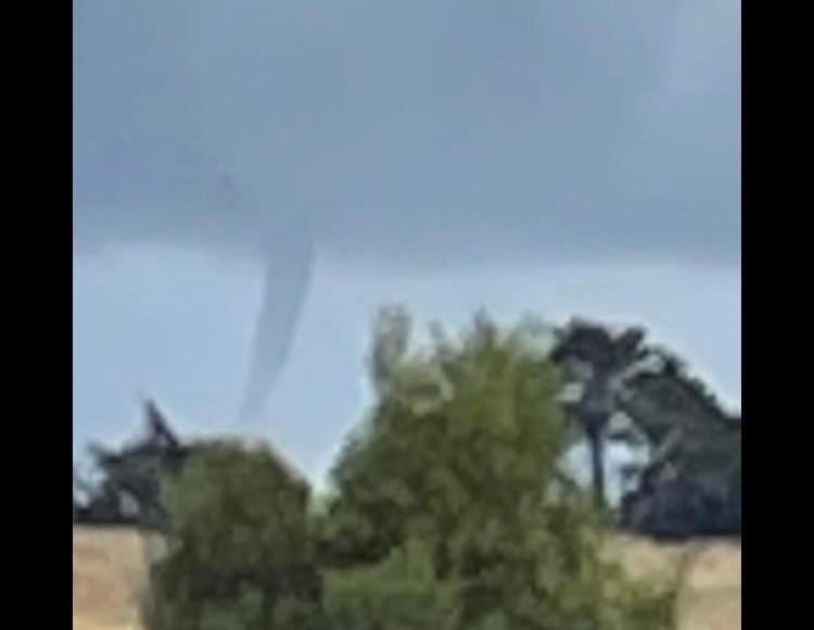 Stormy Leongatha burst more show than go