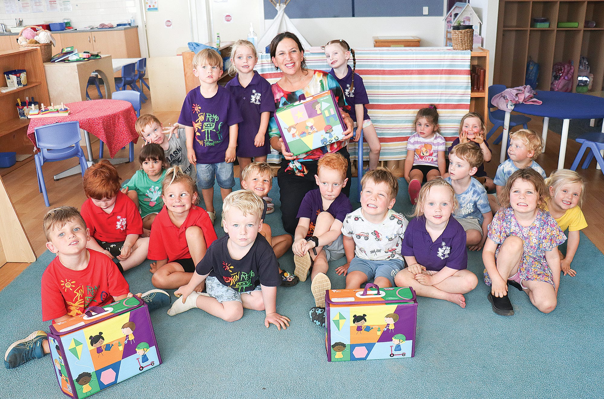 Bass MP Jordan Crugnale visits the three-year-old dolphins’ room at San Remo Pre-School delivering the 2024 kinder kits. Z02_0824 