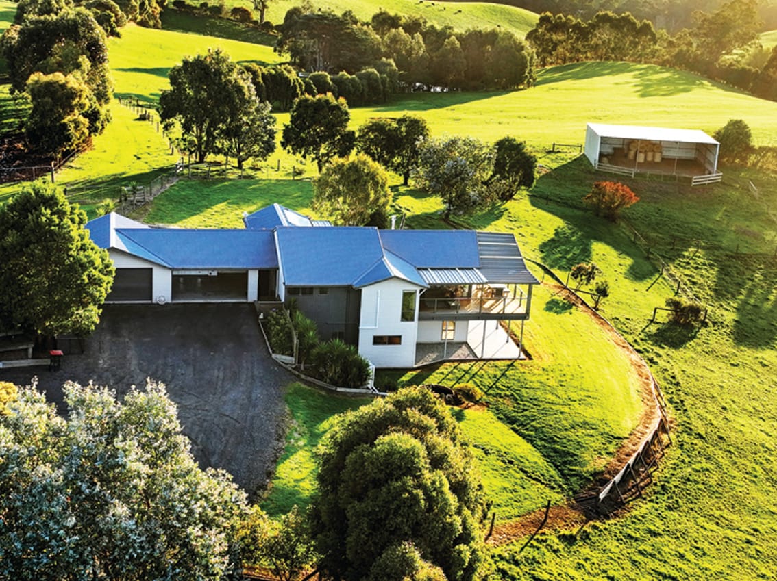 Dual Living, 99.7-acre country dream