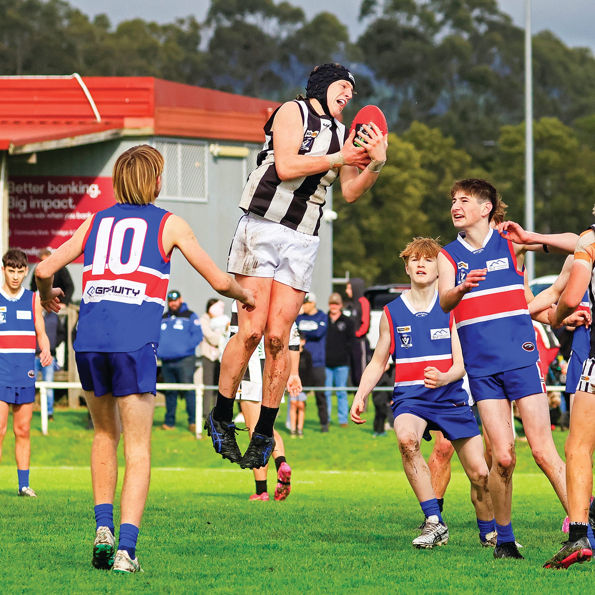 One of Poowong’s best on the day, Lachie Moriarty keeps the Magpies in front with a strong mark in the U16 Ellinbank & District Football League Final. Photo: Jeff Tull.