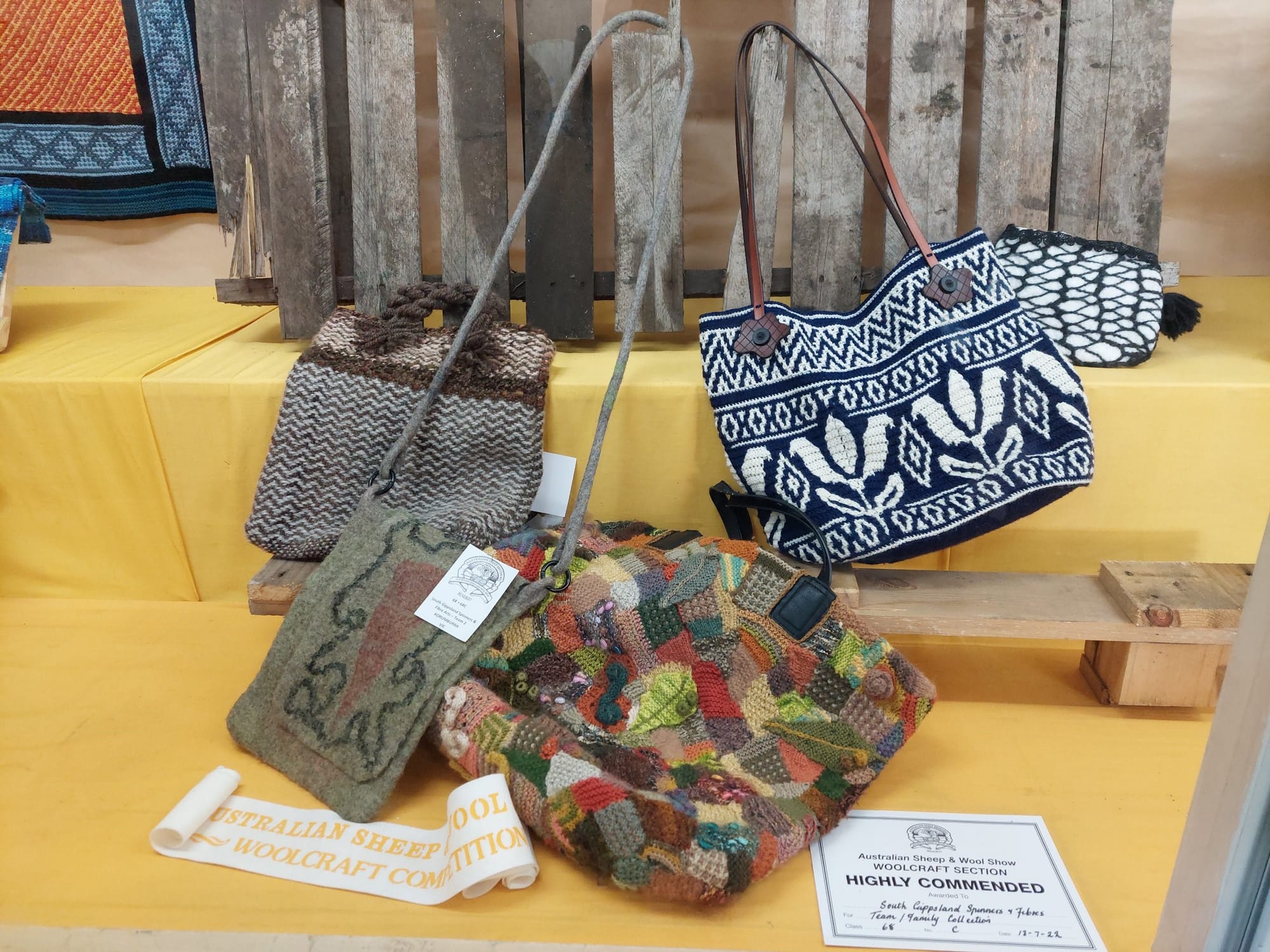 Highly commended prize-winning pieces included a woven bag in two colours, wet felted bag with pattern design, bag made in scrumble using different colours and shapes, bag by mosaic crochet and clutch purse which is wet felted with fish net knitting worked into the felt. 

