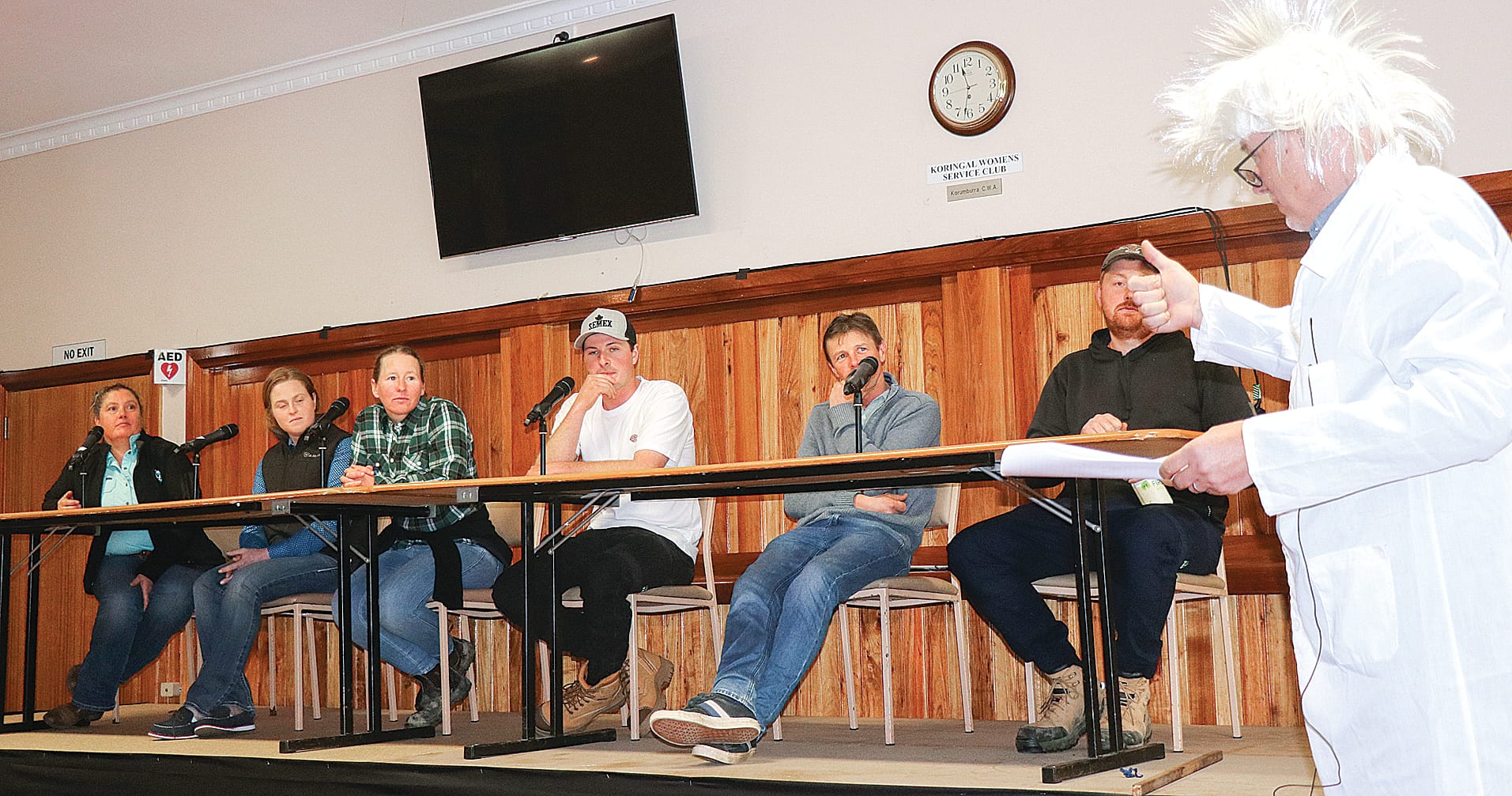 The panel of employees and employers openly discussed the pros and cons of working in the agricultural industry and how to increase the interest in agriculture as a career. Z28_3722 

