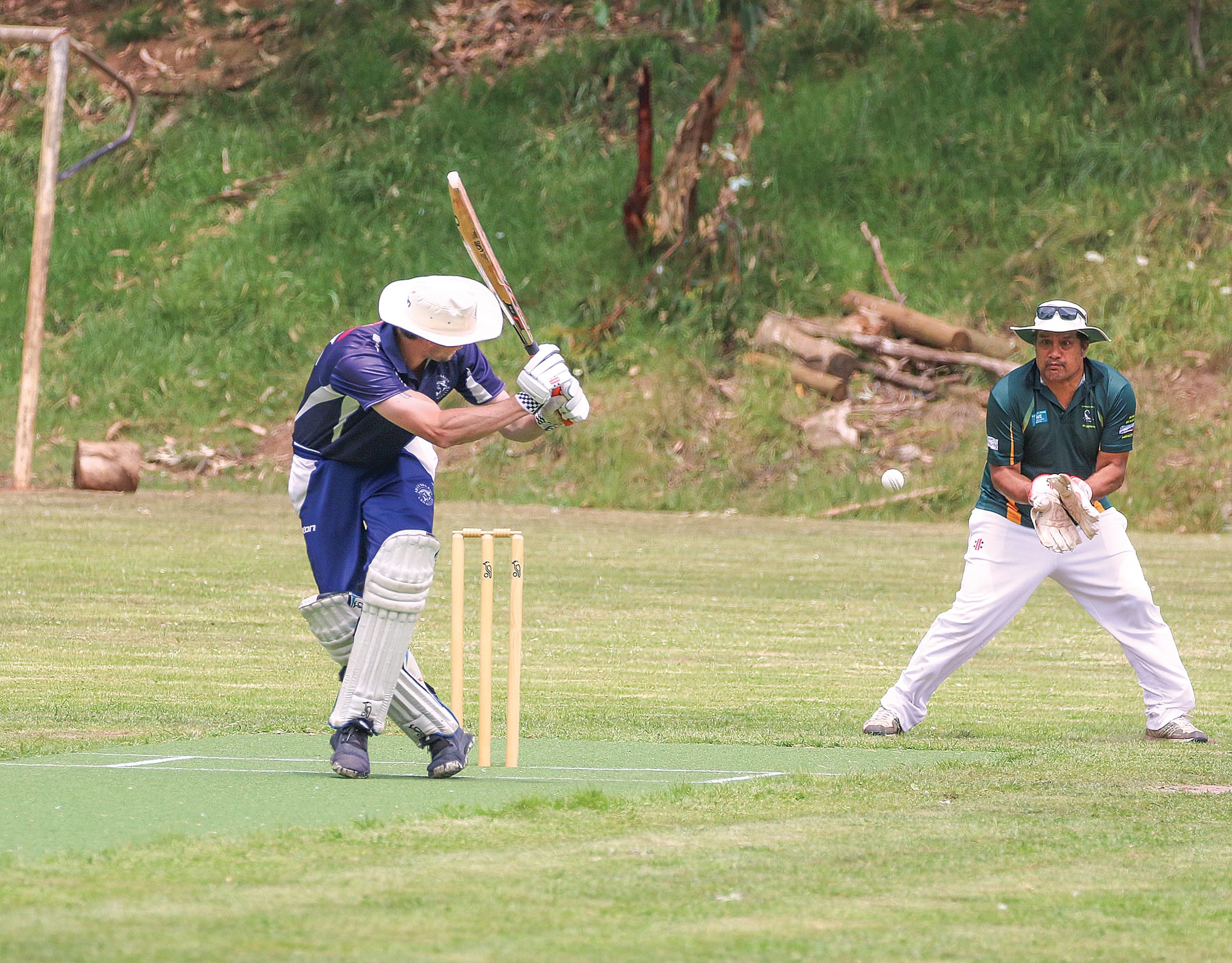 Stephen Leman nicks the ball directly into the wicketkeeper’s gloves only to bounce back out. ob45_5124