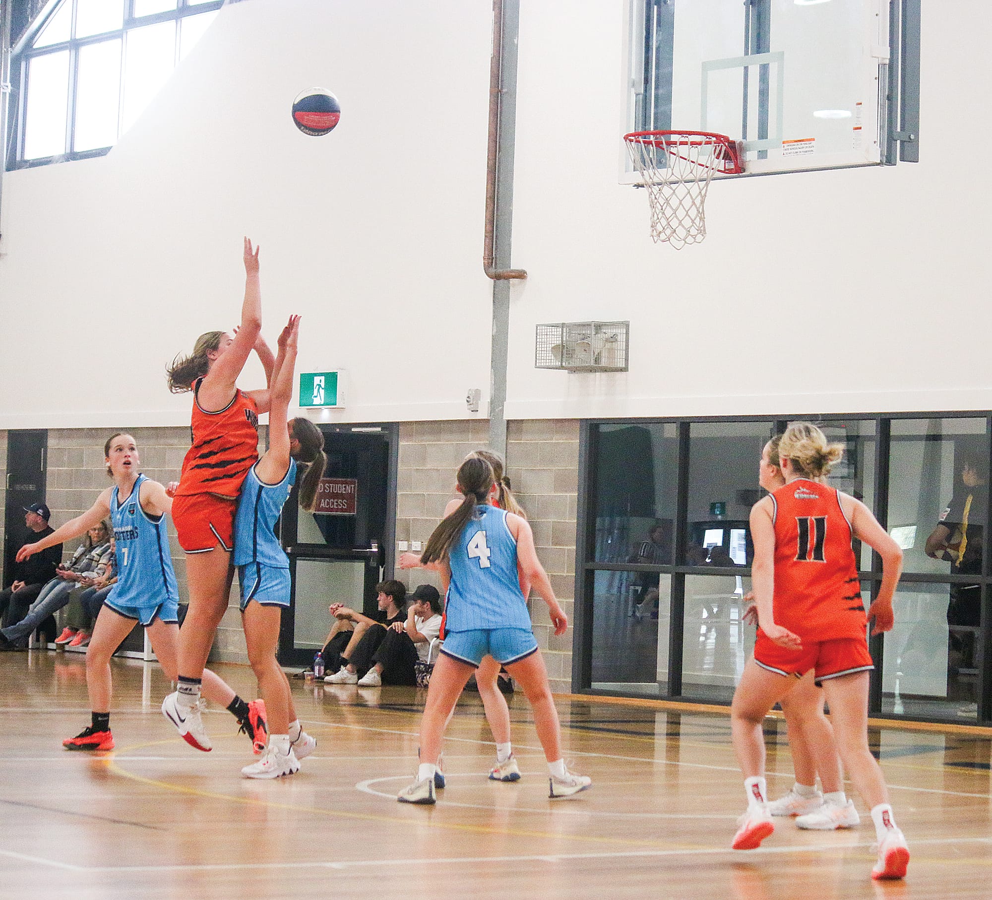Wonthaggi’s defence were no match for Korumburra’s Lily Exton as another swishes through the net. ob63_4324