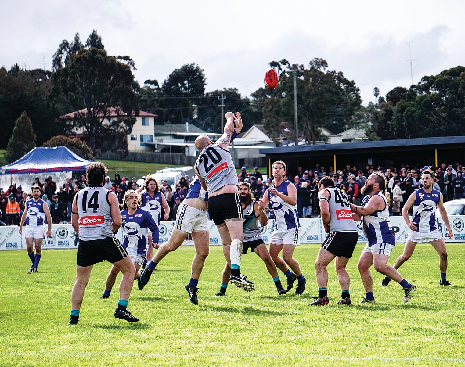 Lukas&nbsp;Jenkins goes up in the ruck just getting the better of his Tarwin opponent. Ns063722