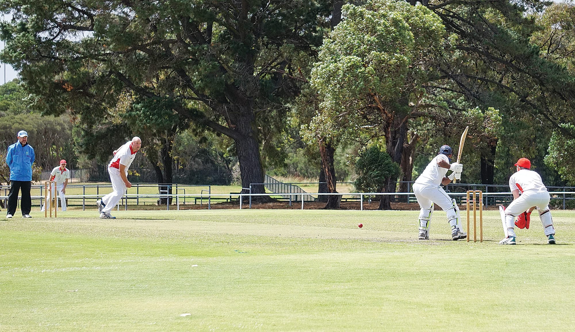 Tharindu&nbsp;Nuwan prepares his shot.