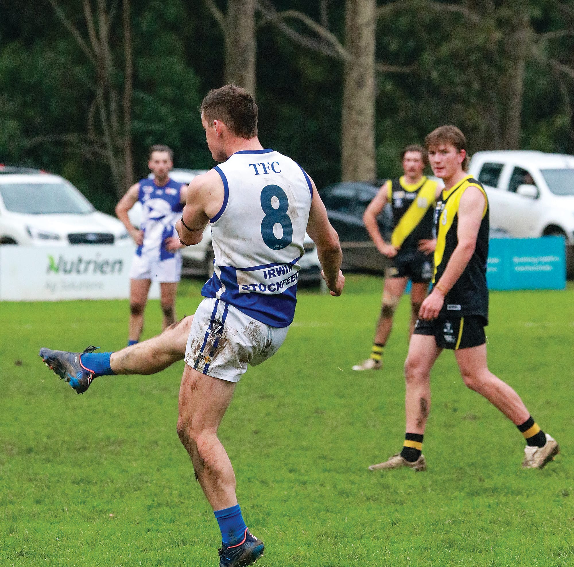 Kaj Patterson scores against Mirboo North in the final term and maintains the lead. Z30_2323  