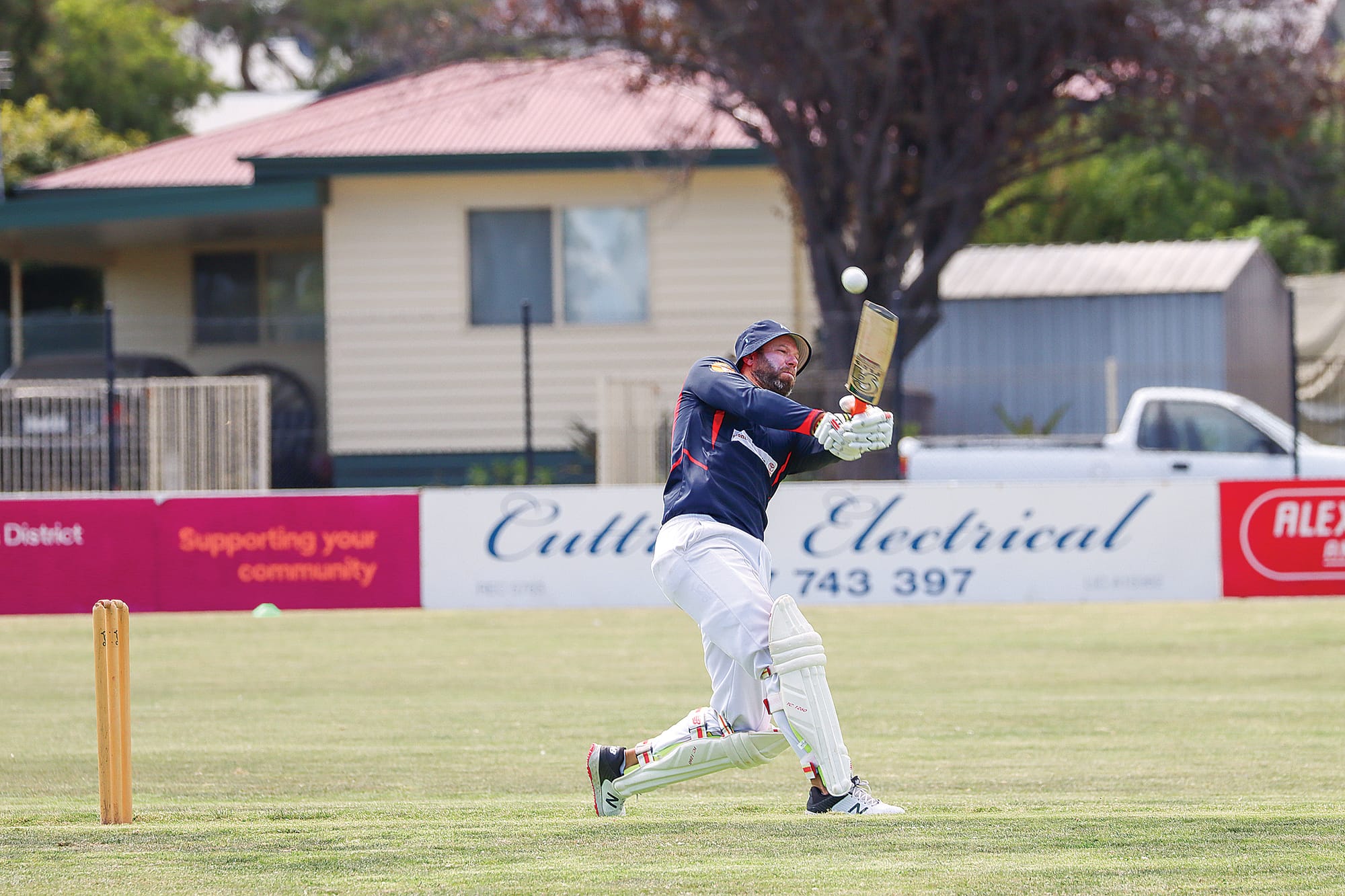 Red Caps fall over the line