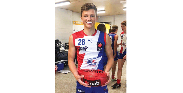 Insane Zane boots three in Gippy debut