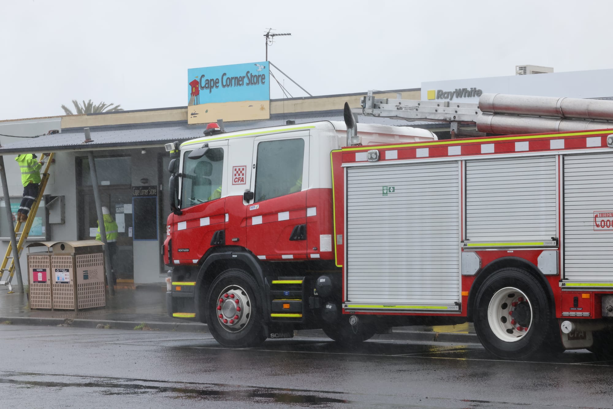 Fire breaks out at Cape Corner Store, now under control