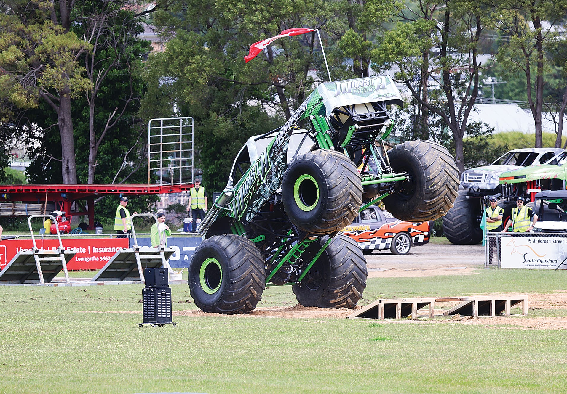 Chevy Silverado monster truck MonstaTron driven by Psycho PAT came to grief after a monstrous jump with all four wheels in the air. B52_4625