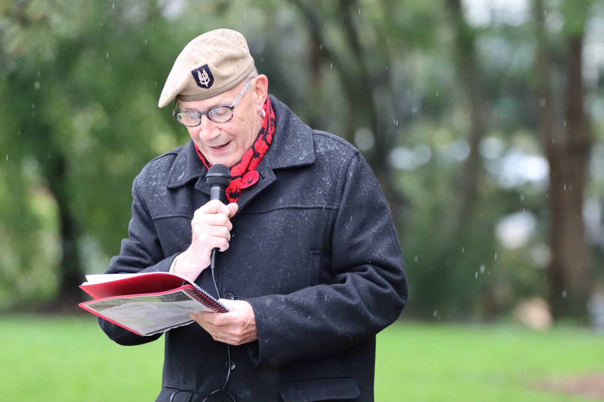 Korumburra RSL President David Jackson conducts the Remembrance Day service.